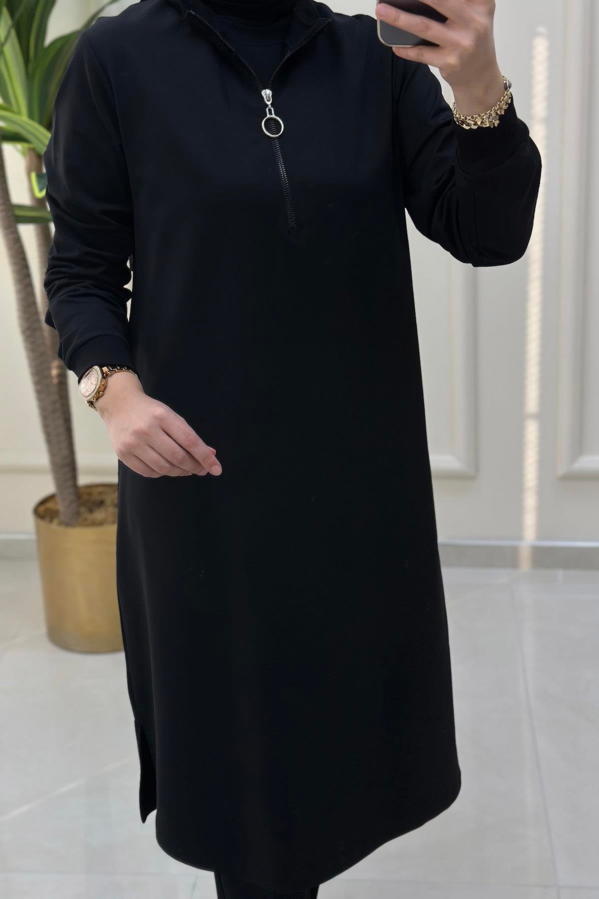 Tesettür TunikKol ve Yaka Ribanalı Önü Yarım Fermuarlı Kadın Tunik Siyah KADO 7568