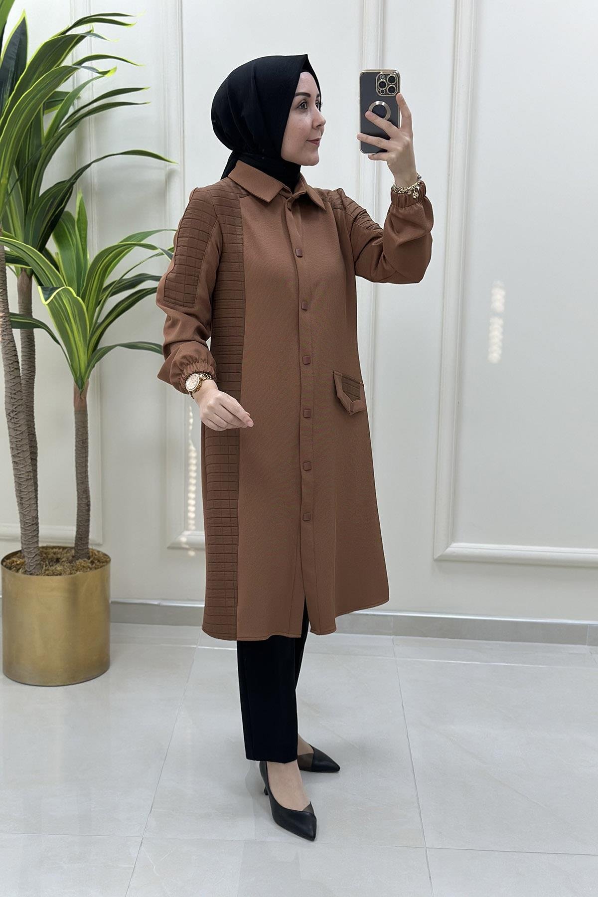 Tesettür TunikÖnü Çıtçıtlı Kapitone Garnili Kadın Tunik Açık Taba QTN 4773