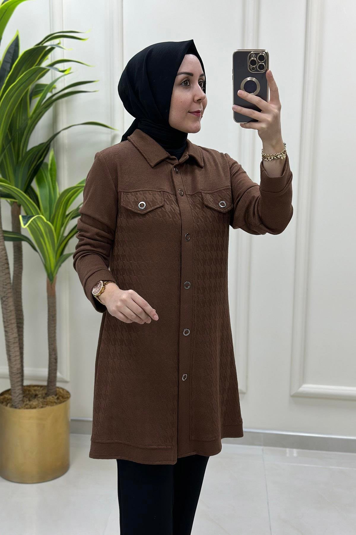 Tesettür TunikÖnü Çıtçıtlı Kazayağı Desen Triko Kadın Tunik Taba QTN 2862