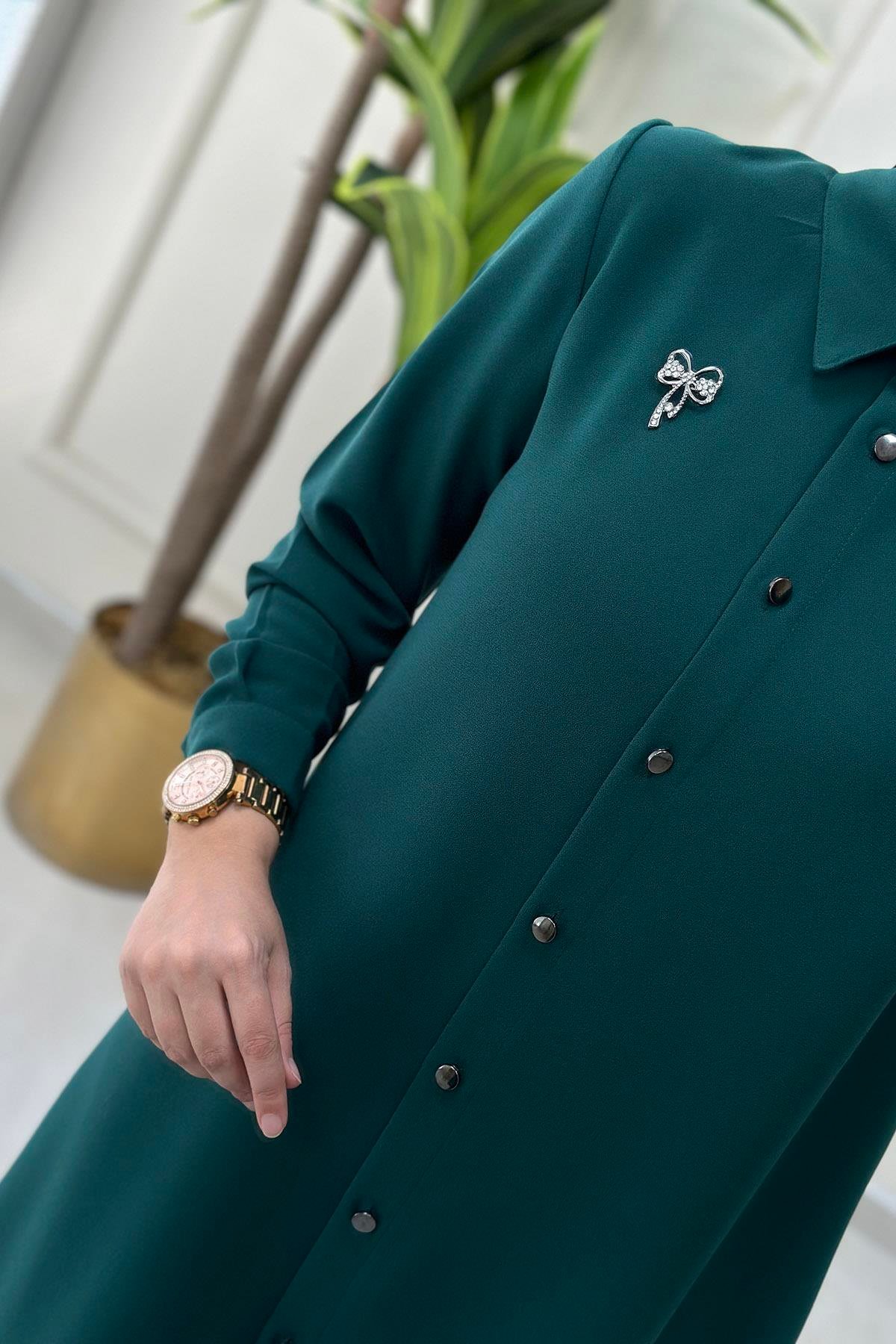 Tesettür TunikÖnü Düğmeli Broş Detaylı Kadın Tunik Benetton Yeşili MLH 4523