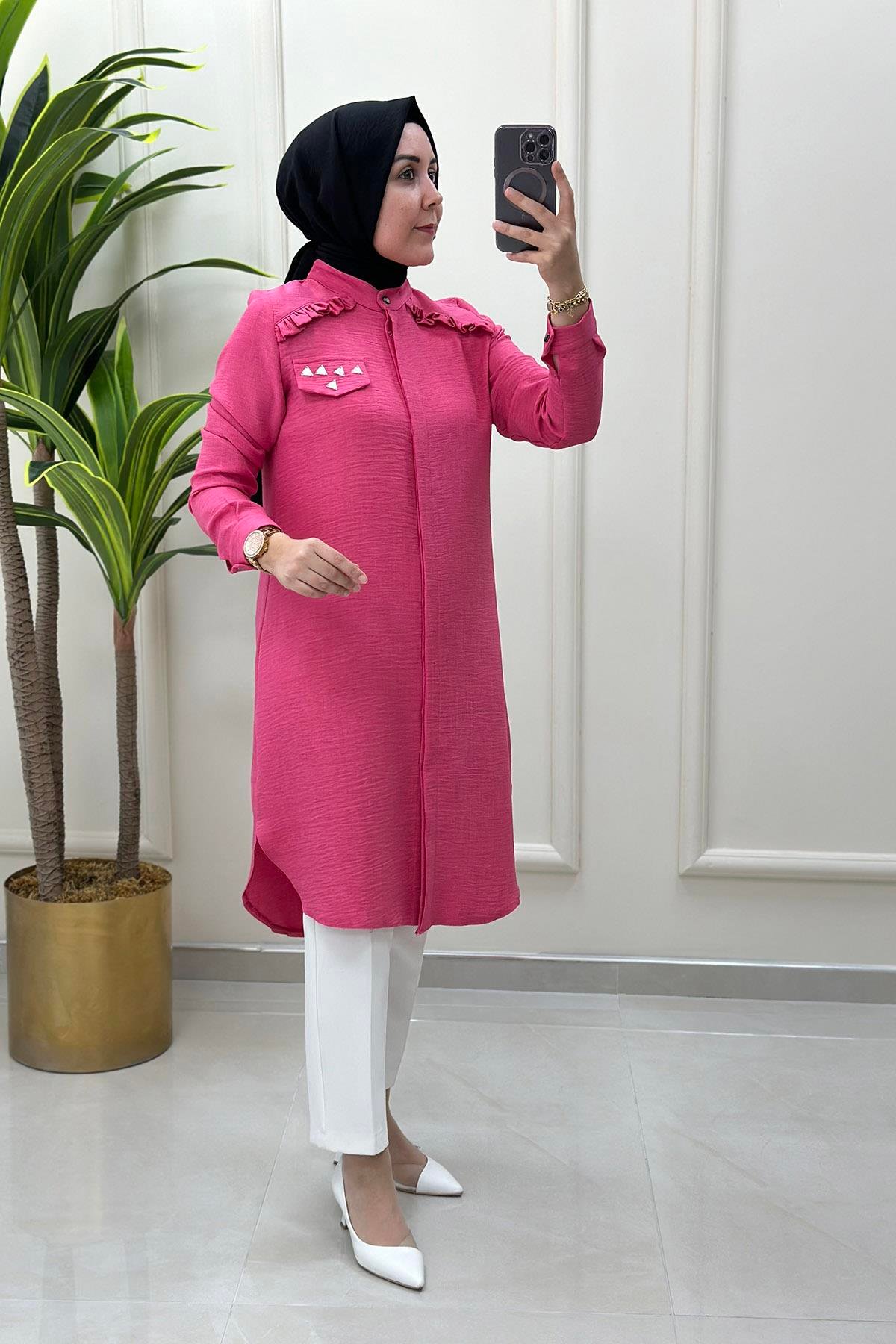Tesettür TunikÖnü Gizli Düğmeli Yakası Fırfırlı Kadın Tunik Pembe MLH 4220