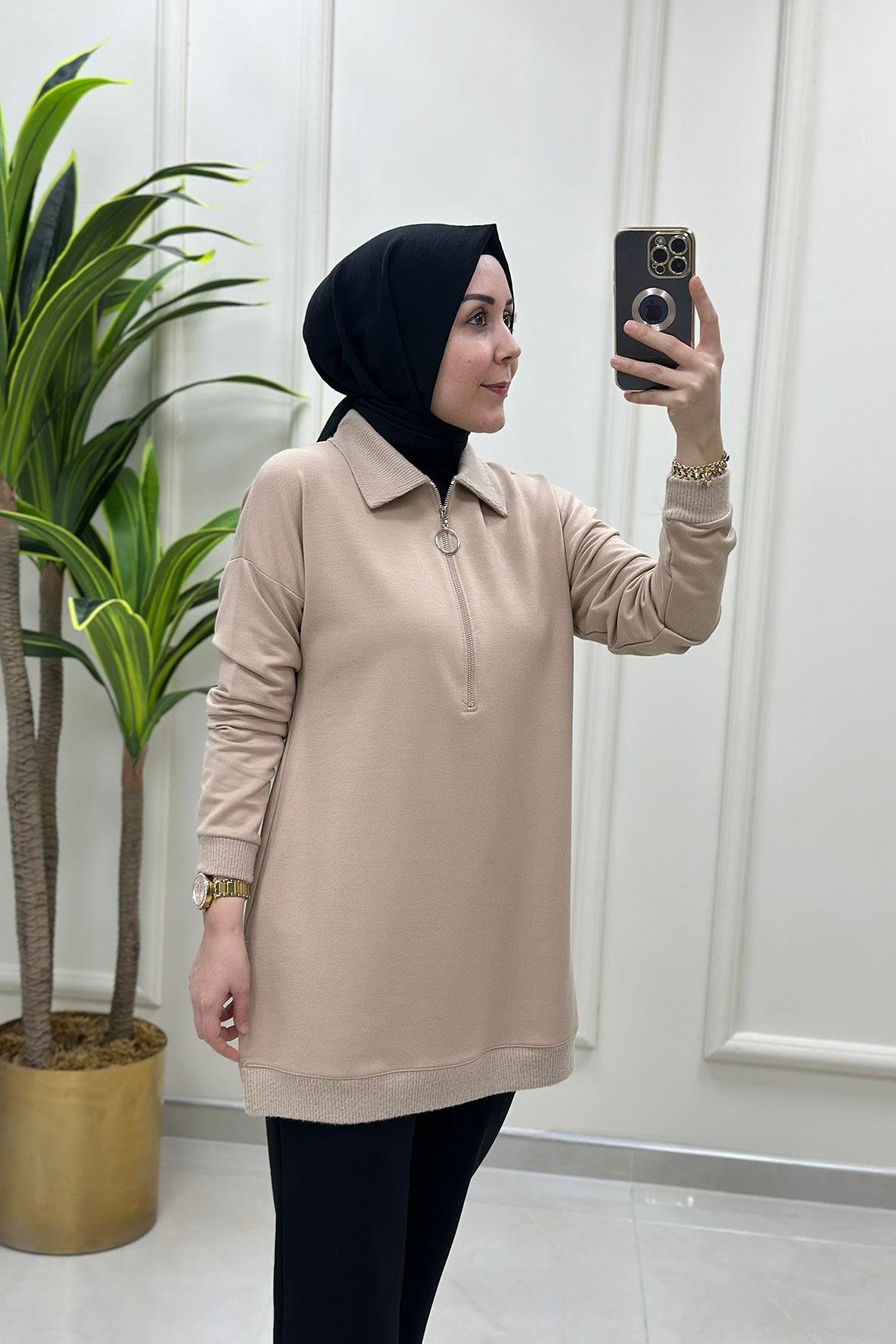 Tesettür TunikÖnü Yarım Fermuarlı Örme Kombinli Kadın Tunik Bej KADO 9645