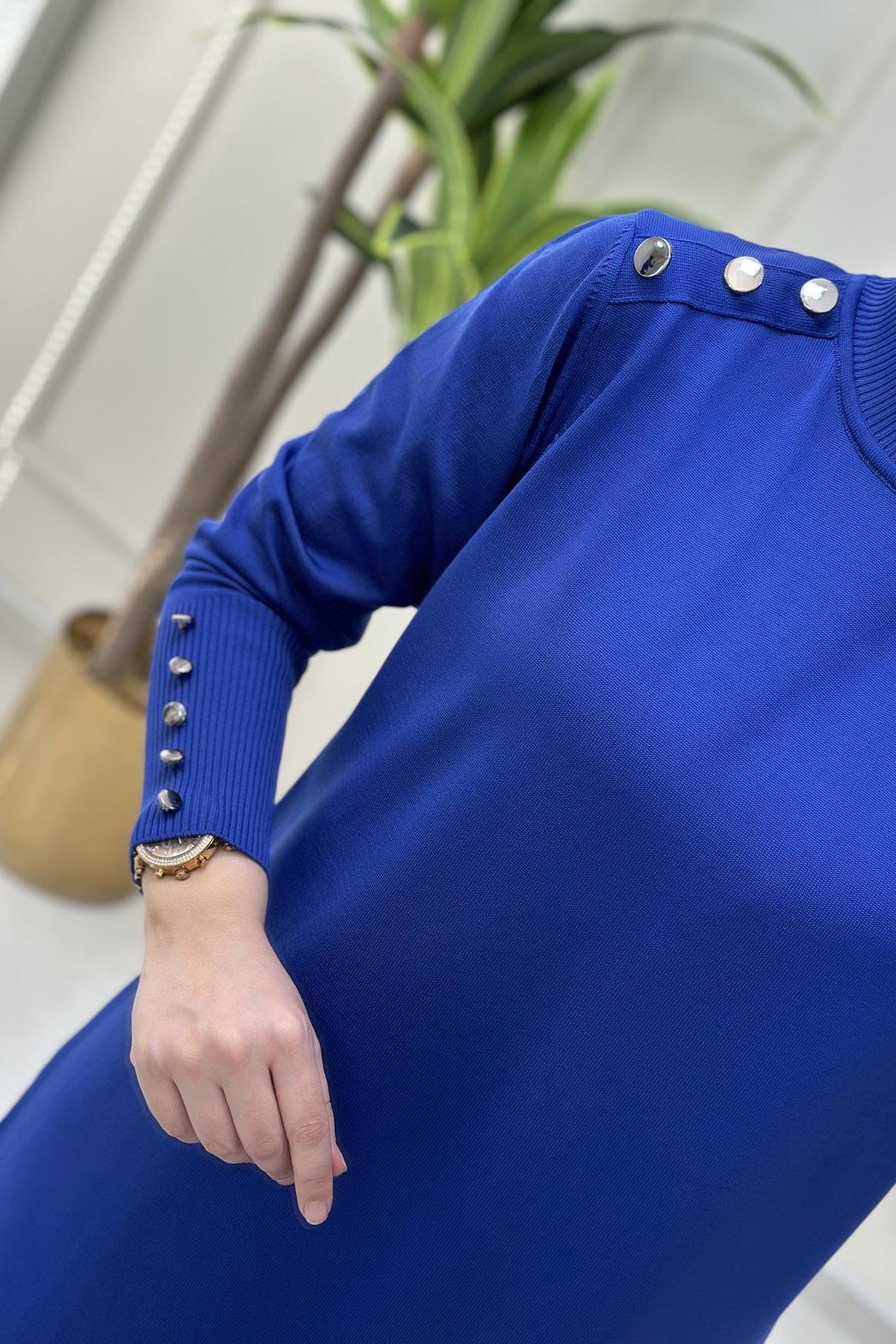 Tesettür TunikYaka ve Kol Düğme Detaylı Kadın Triko Tunik Saks Mavisi KADO 46007
