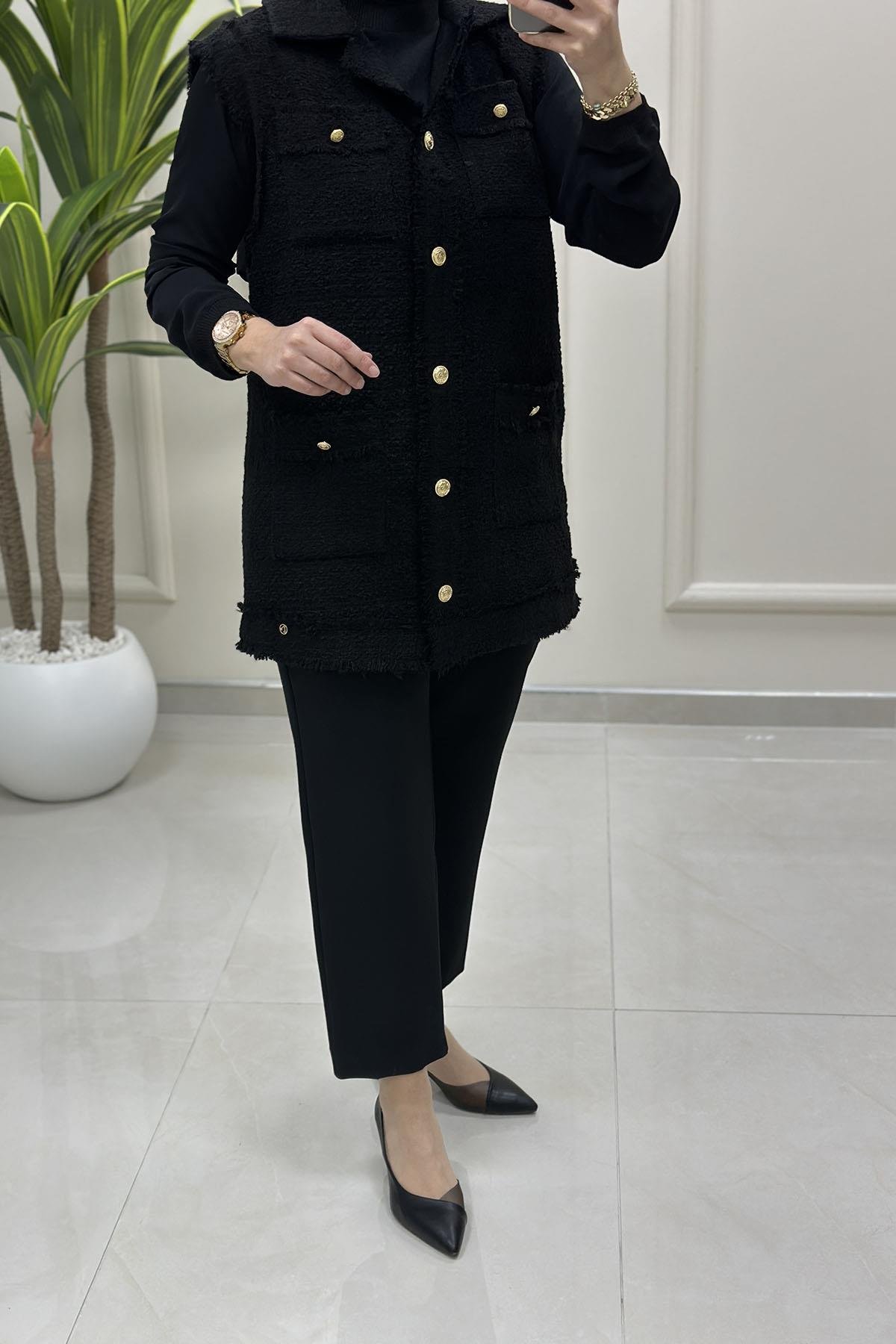 Tesettür YelekArmine Gold Düğme Detaylı Cepli Kadın Tüvit Yelek Siyah ARM 516