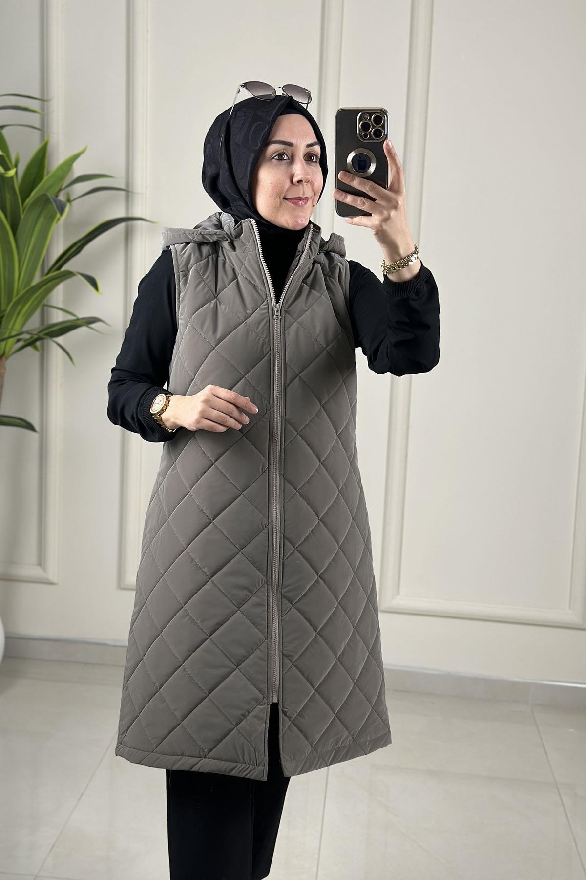 Tesettür YelekÖnü Fermuarlı Baklava Desen Cepli Kadın Şişme Yelek Gri MLH 4591