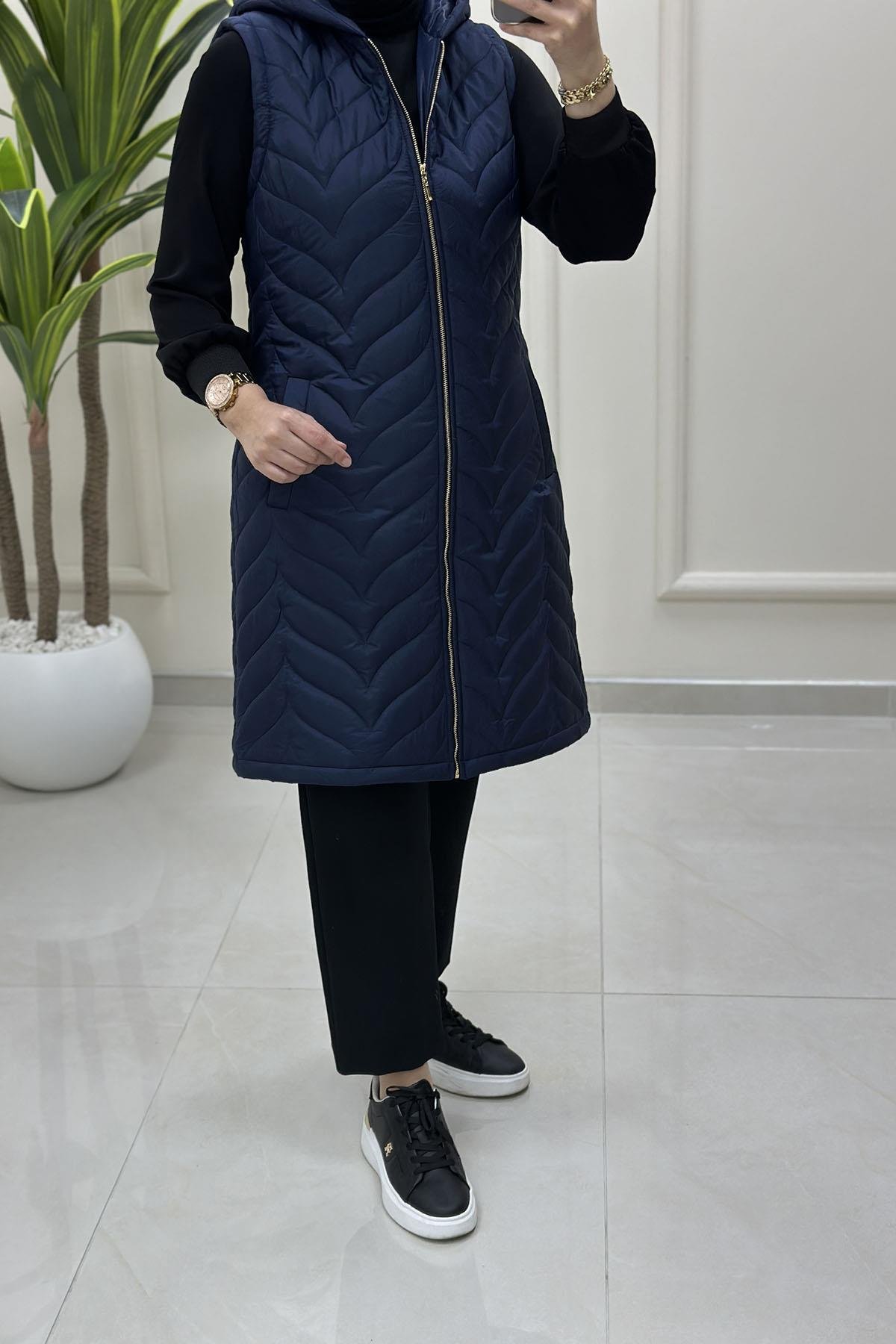 Tesettür YelekÖnü Fermuarlı Cepli Kadın Kapitone Dolum Yelek Lacivert QTN 4963