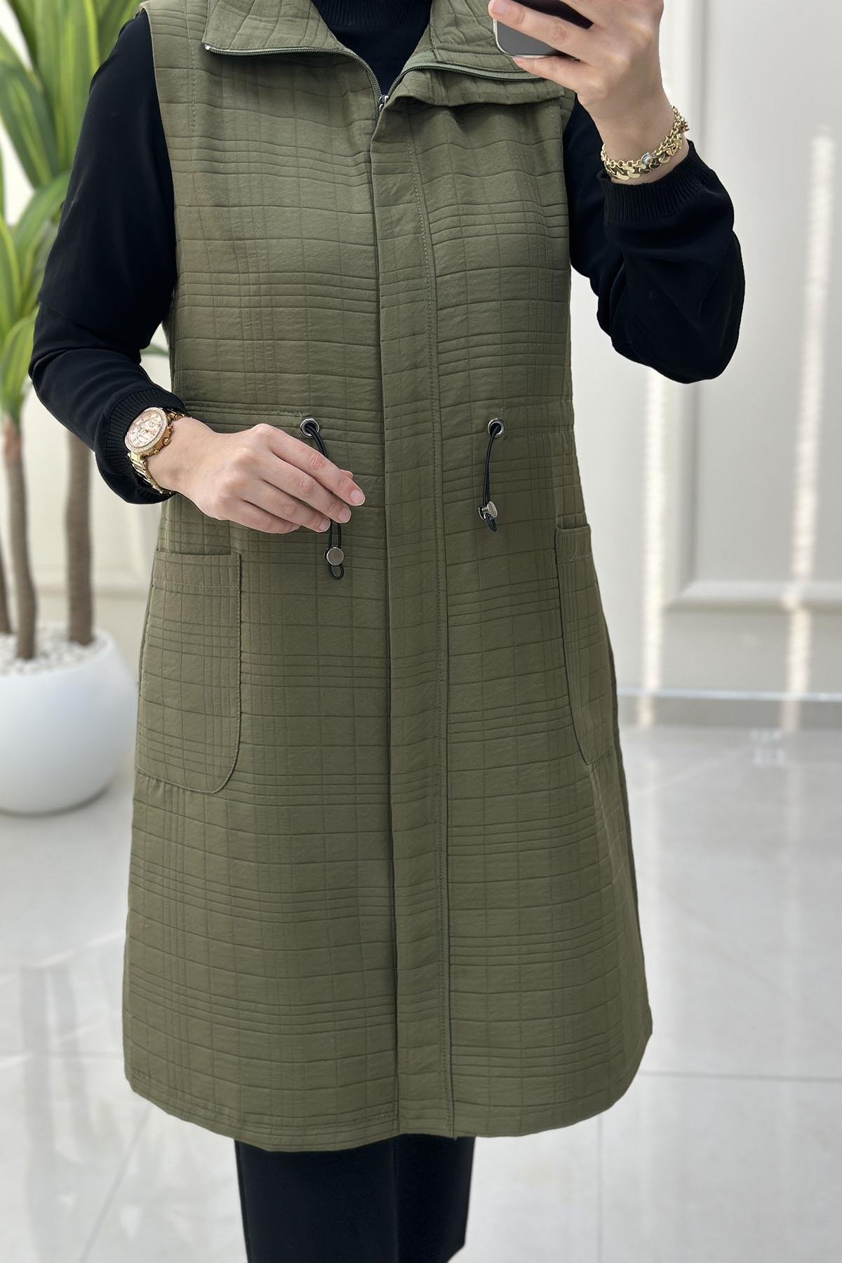 Tesettür YelekÖnü Gizli Fermuarlı Cepli Kadın Kapitone Yelek Haki QTN 4967