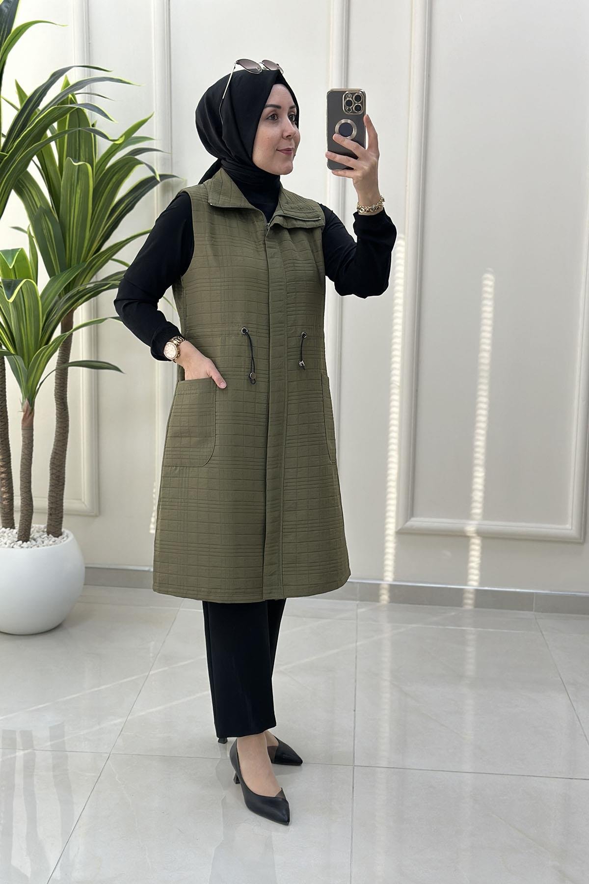Tesettür YelekÖnü Gizli Fermuarlı Cepli Kadın Kapitone Yelek Haki QTN 4967