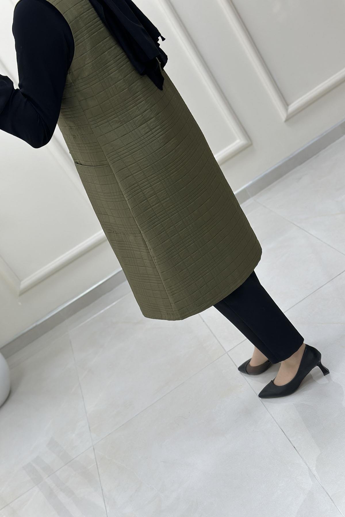 Tesettür YelekÖnü Gizli Fermuarlı Cepli Kadın Kapitone Yelek Haki QTN 4967