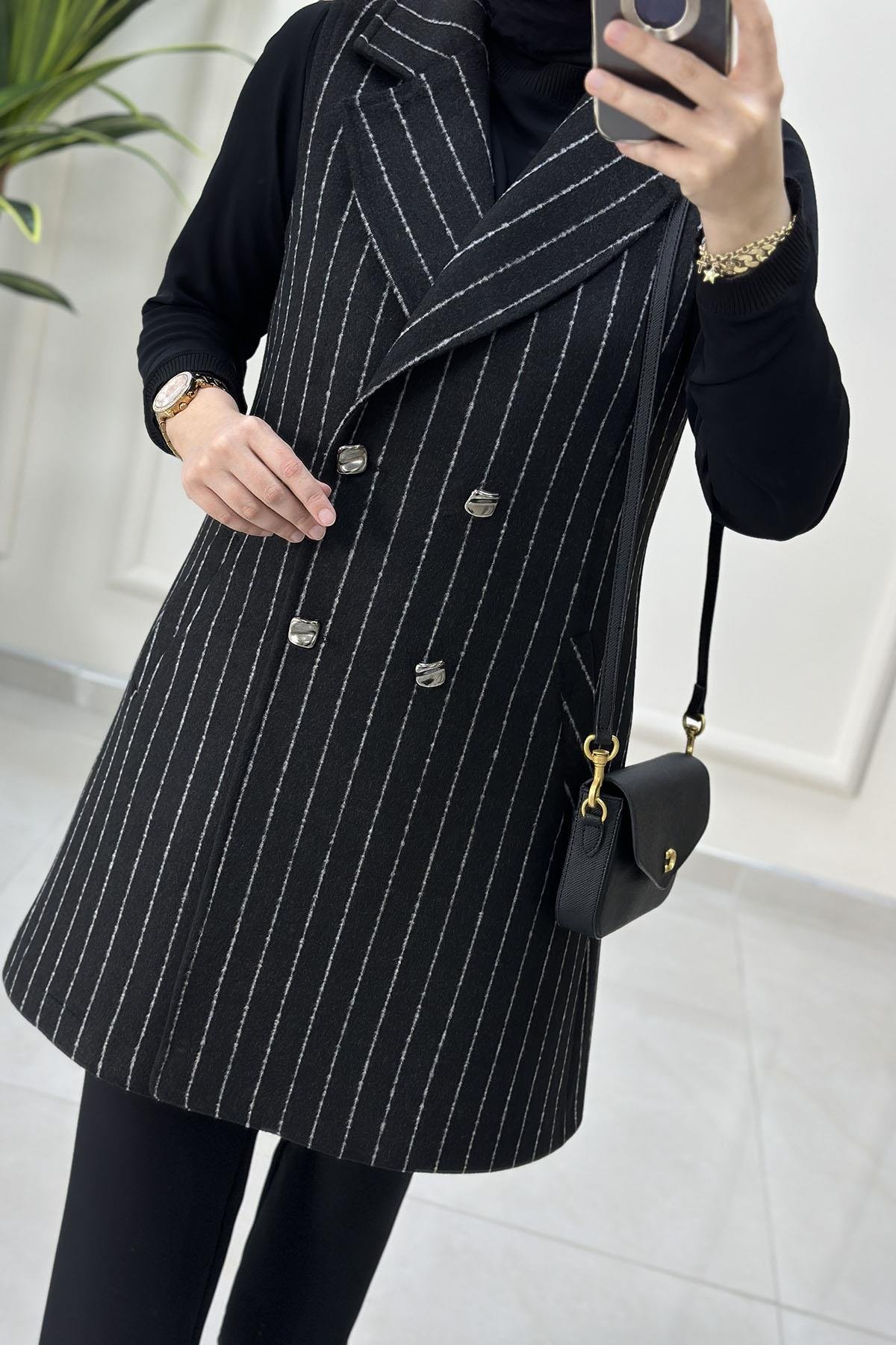 Tesettür YelekPremium Kaşe Çizgili Önü Düğmeli Kadın Yelek Siyah OTTO 7406