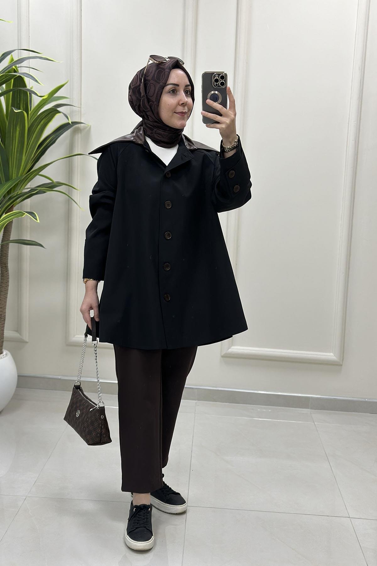 TrenchÖnü Düğmeli Yakası Deri Detaylı Kadın Trench Kap Siyah MSE 2103