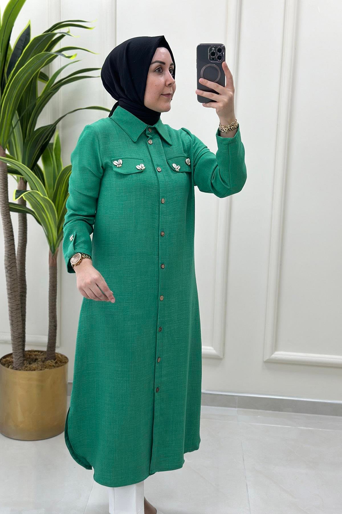 TunikÖnü Düğmeli Kol ve Cep Aksesuar Detaylı Uzun Kadın Tunik Benetton Yeşili KADO 4145