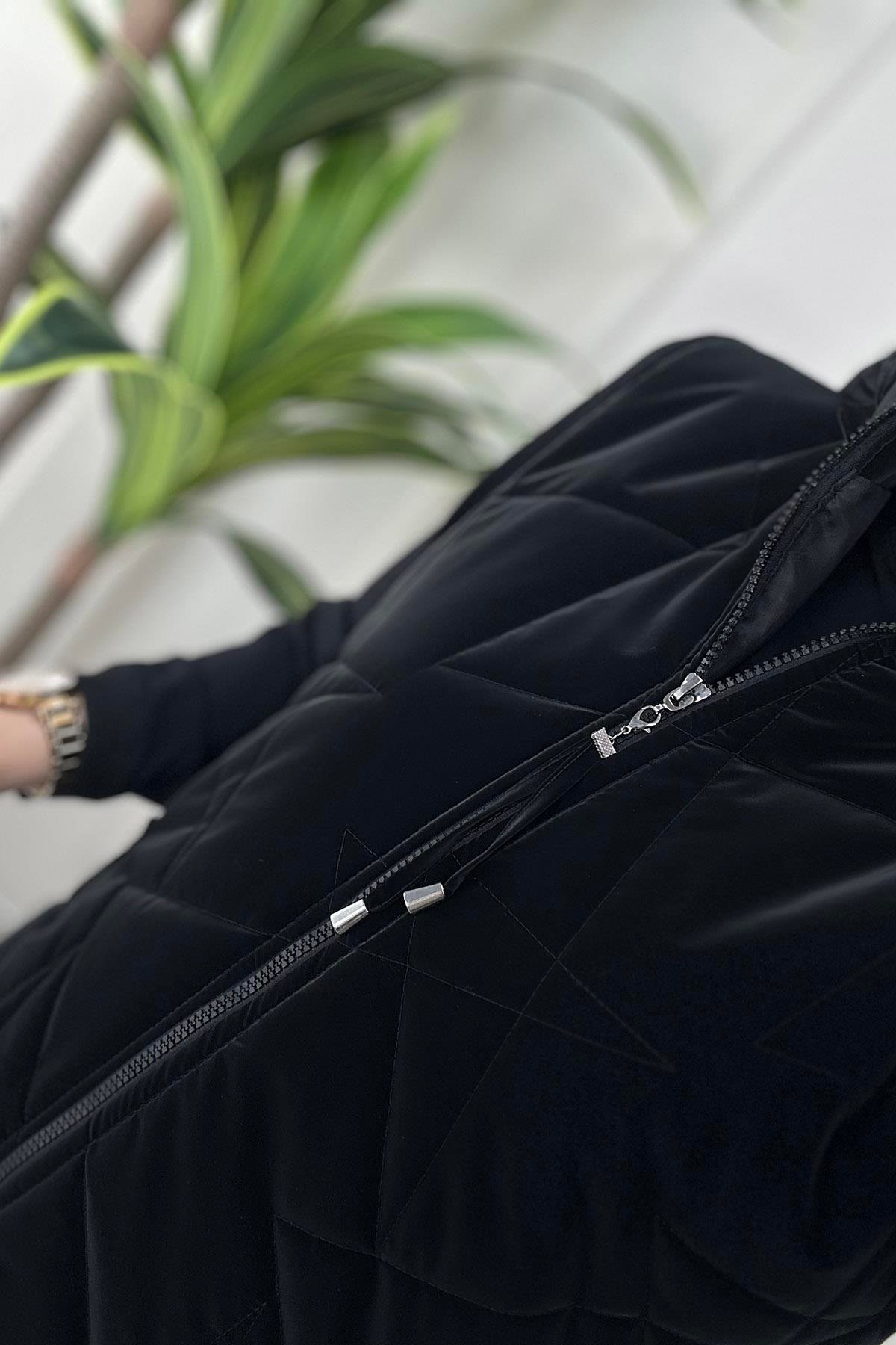 YelekÖnü Fermuarlı Aksesuar Detaylı Kadın Şişme Yelek Siyah MLH 4511