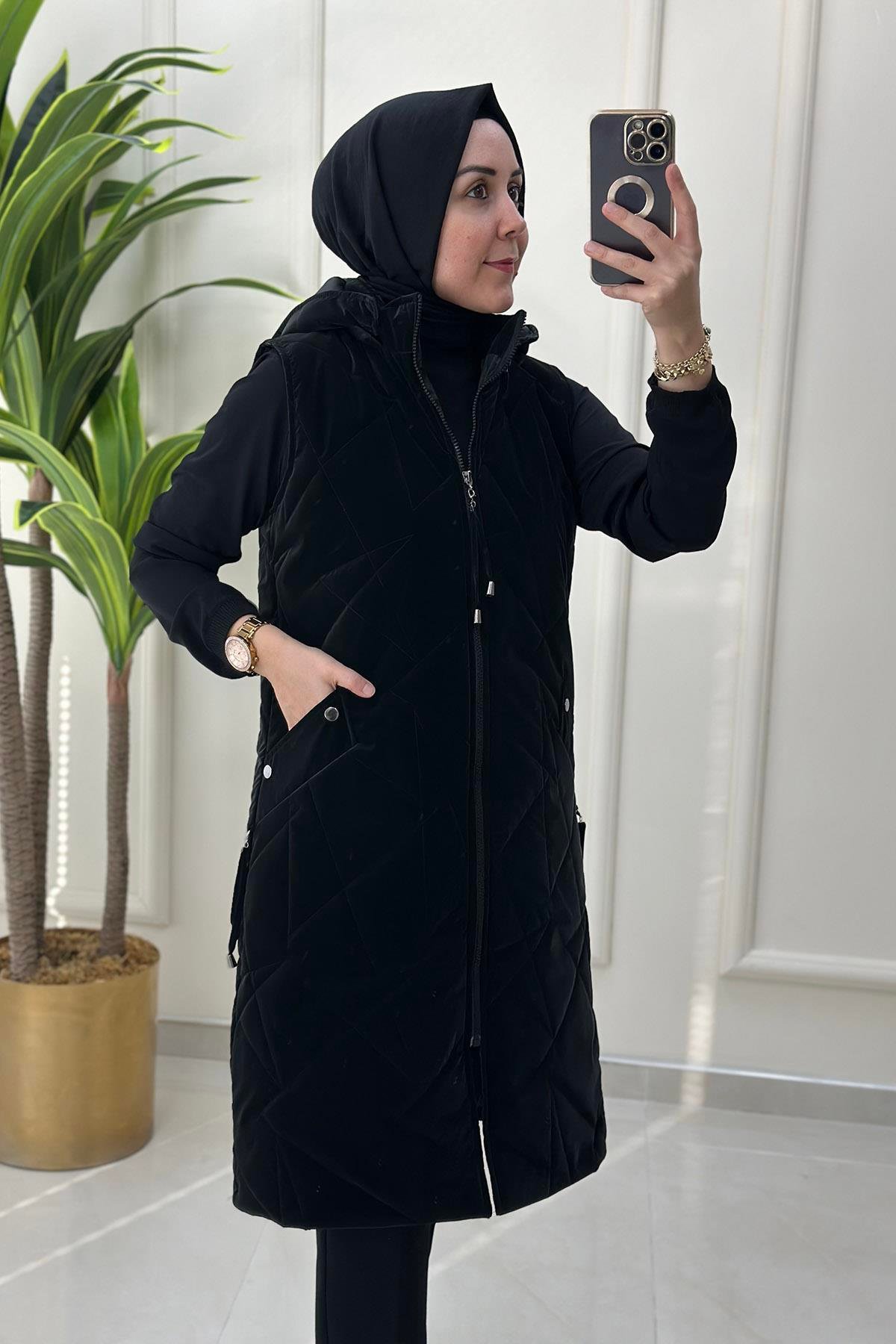 YelekÖnü Fermuarlı Aksesuar Detaylı Kadın Şişme Yelek Siyah MLH 4511