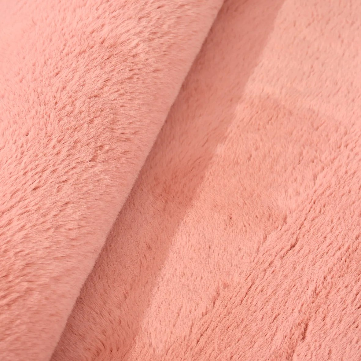 Tavşan Poly Peluş Halı - Rose -Yüksek Kalite-Ekstra Yumuşak - Kaymaz Özel Tabanlı - Özel Ölçü