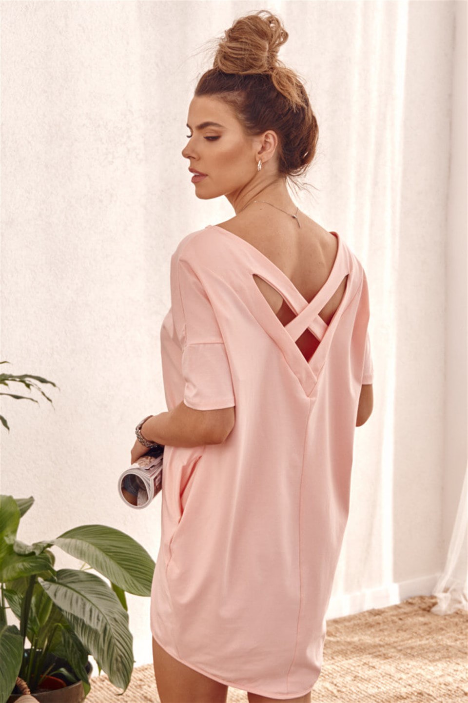 Arkası Çaprazlı Elbise-3380-Fasardi-Elbise-Arkası Çaprazlı Elbise | 3380 | Elbise | Fasardi Kalitesiyle | #seninmodan Fasardi.Com.Tr | En Trend Bayan Giyim - Kadın Giyim Modelleri ♥ Online Alışveriş - Kapıda Ödeme - En Uygun Fiyatlar - Kampanyalar - İndirimler | Renk ve Beden Seçenekleriyle 