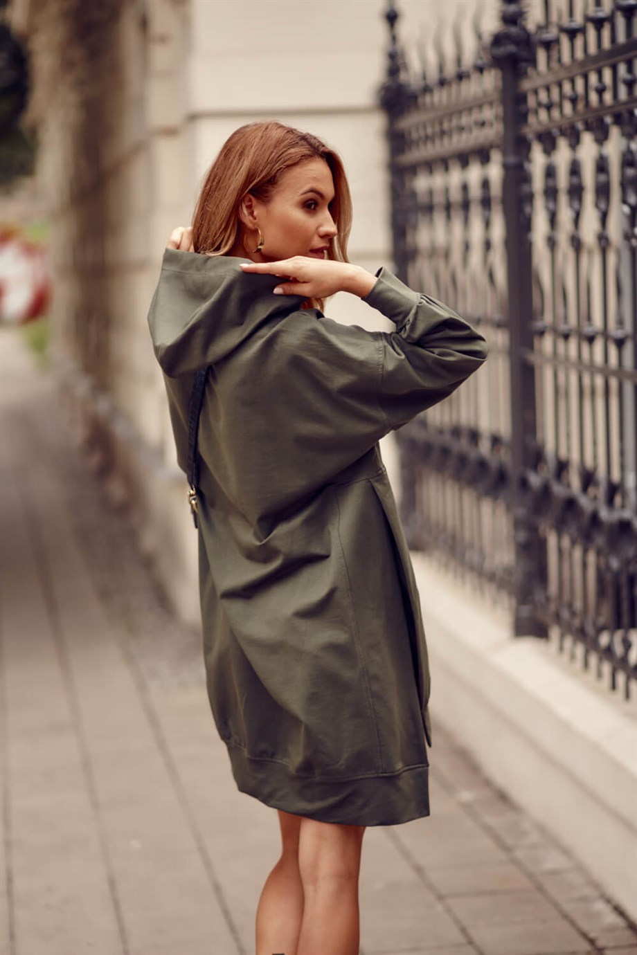 Kapüşonlu Oversize Yırtmaç Detaylı Tunik