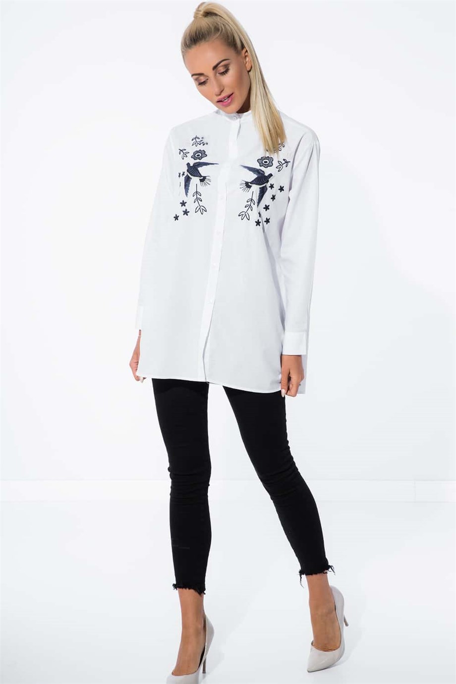 Nakışlı Hakim Yaka Uzun Kollu Gömlek