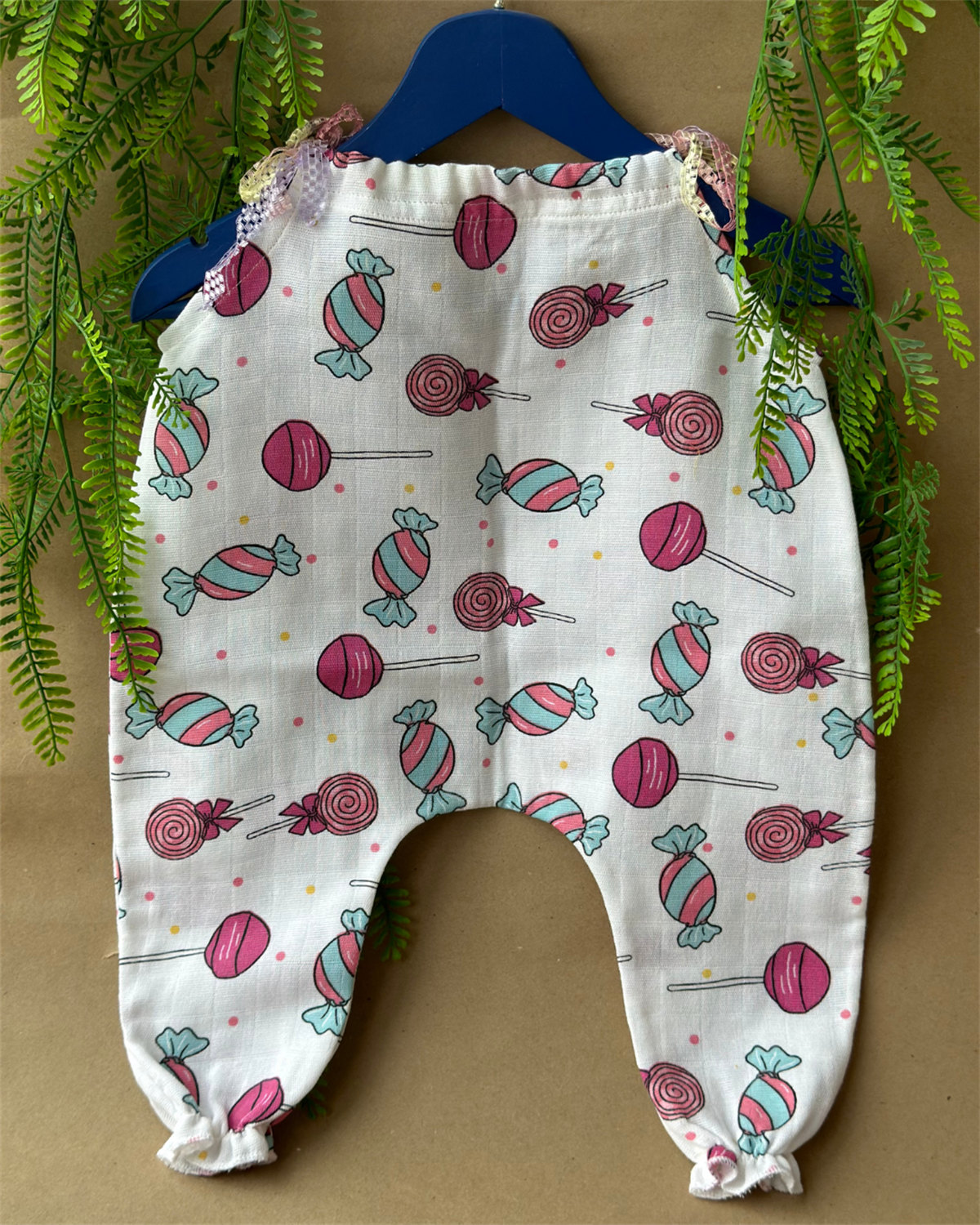 Lolipop Desenli Müslin Bebek Tulum