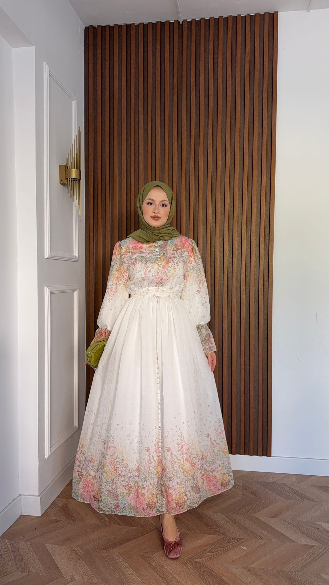 MEYSADESIGN ELBİSELER Alice Desenli Elbise Beyaz