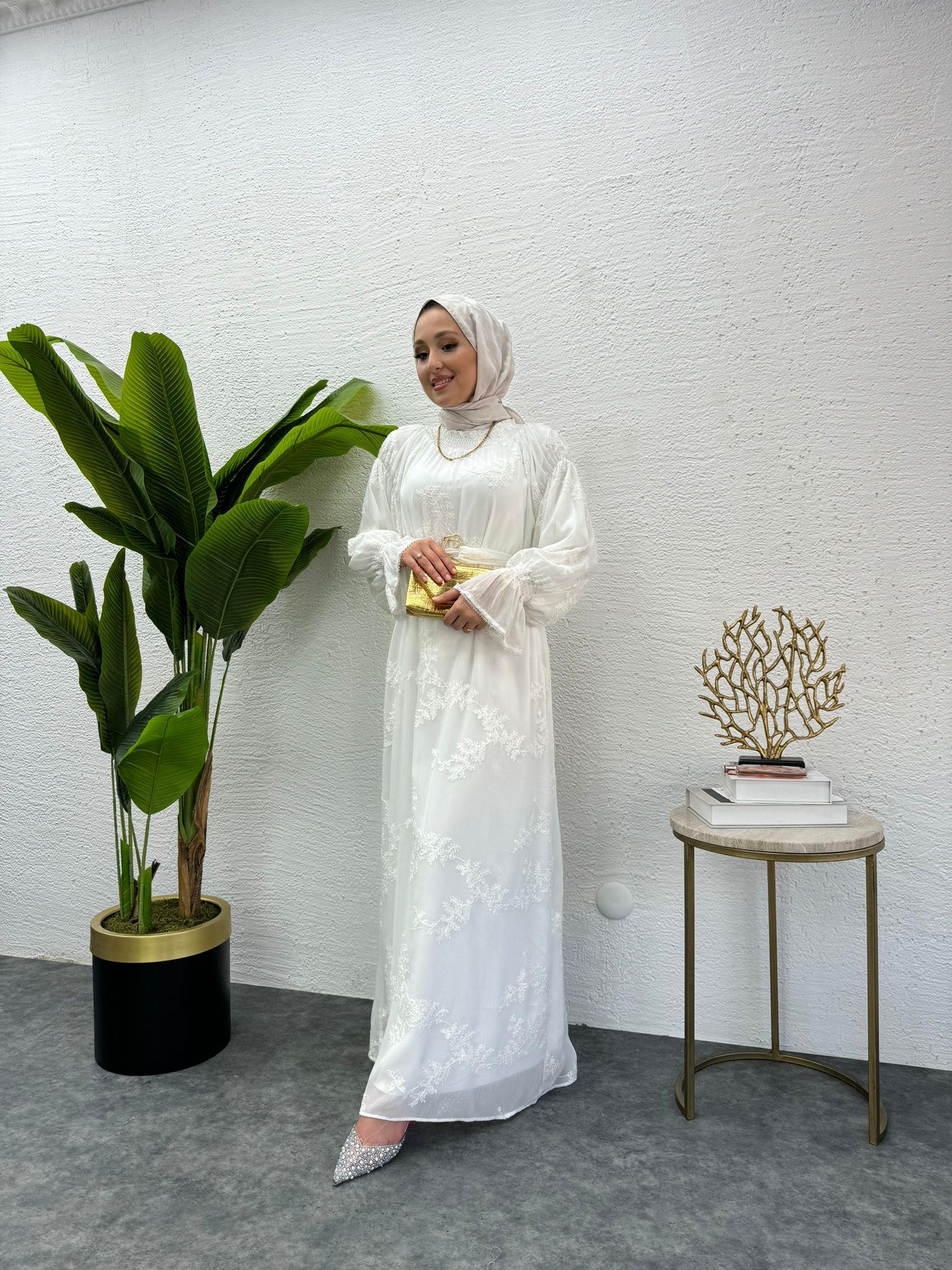 MEYSADESIGN ELBİSELER Boncuk Detay Gold Kemerli Güpür Elbise