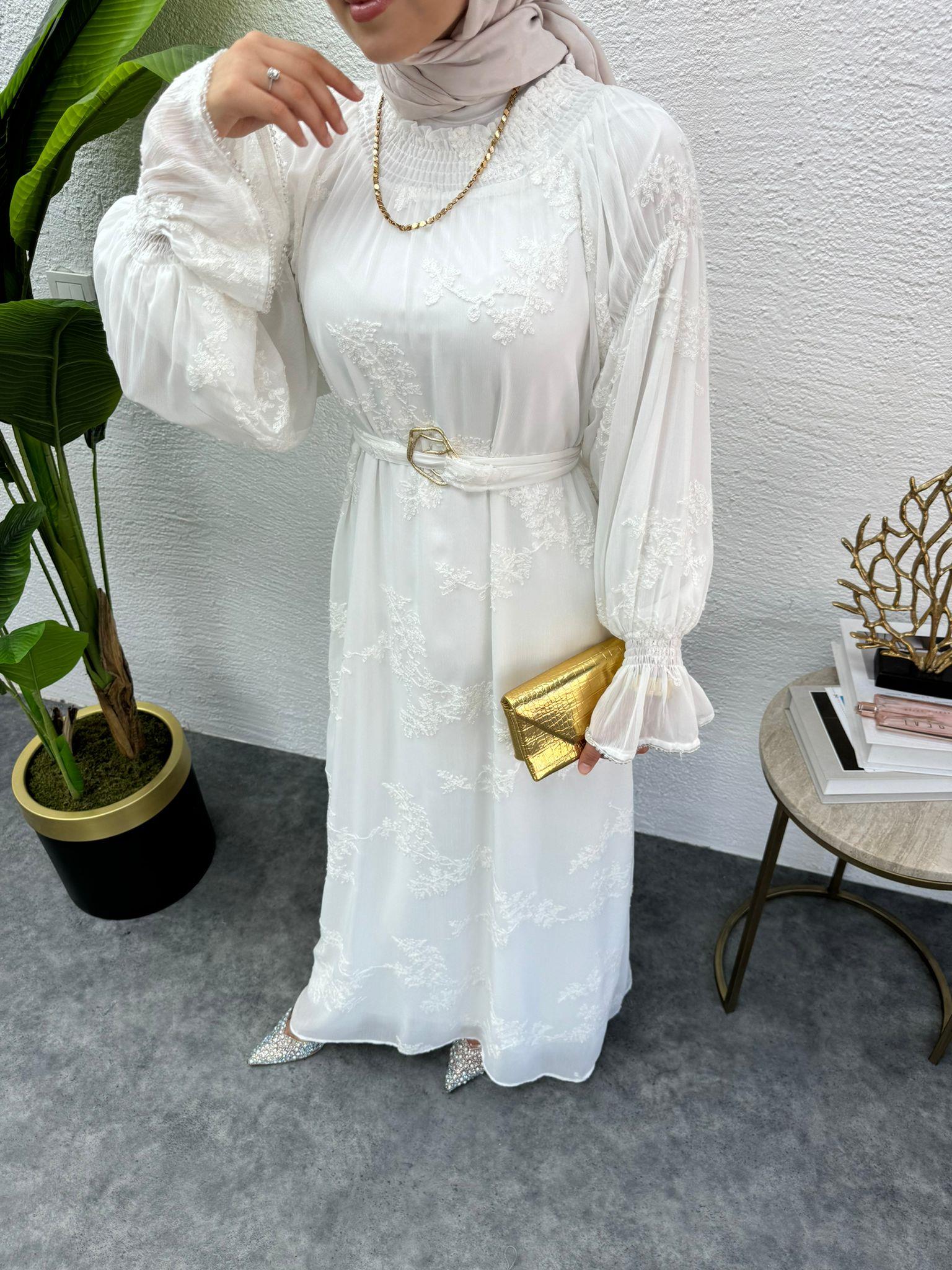 MEYSADESIGN ELBİSELER Boncuk Detay Gold Kemerli Güpür Elbise