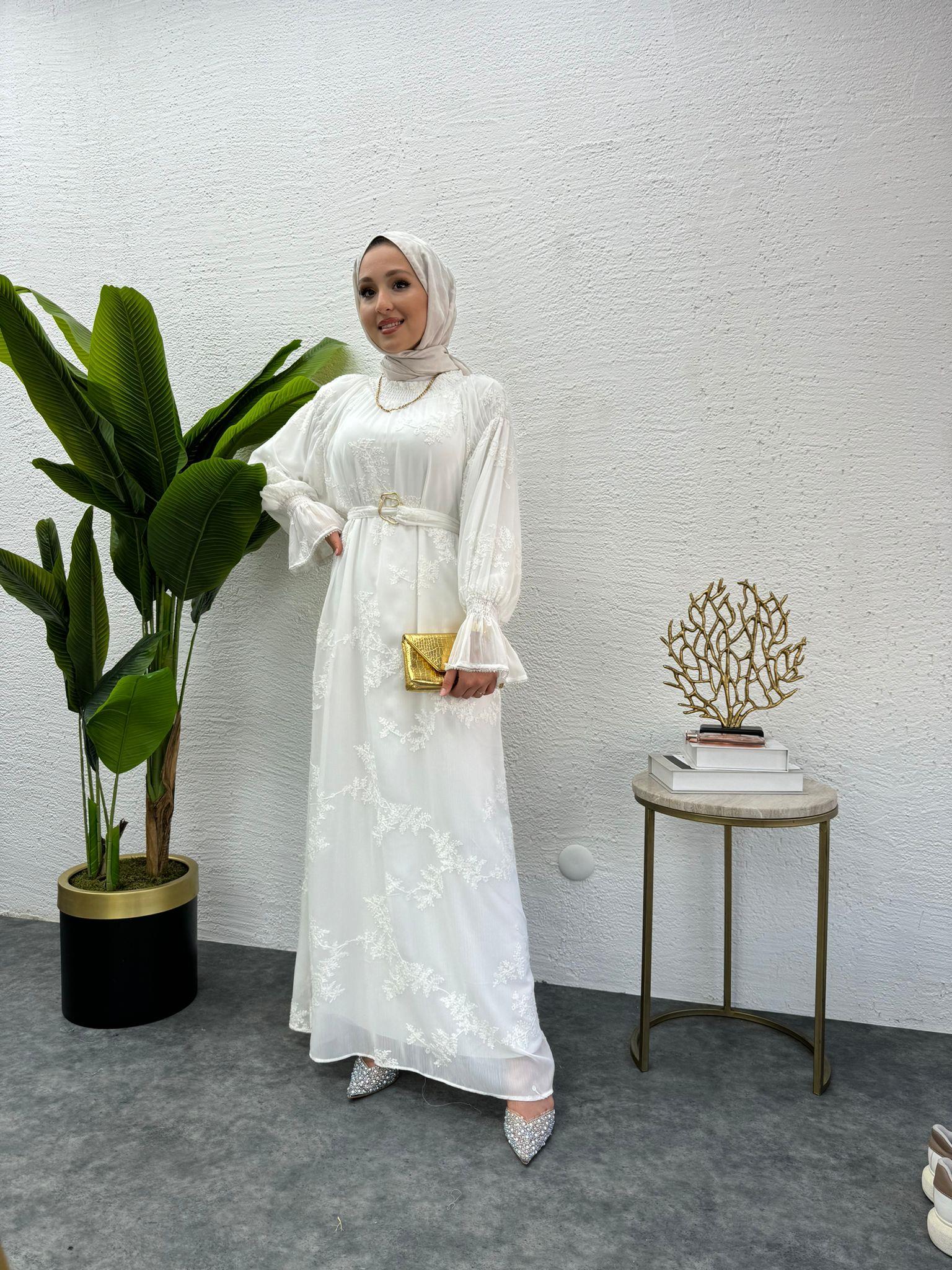 MEYSADESIGN ELBİSELER Boncuk Detay Gold Kemerli Güpür Elbise