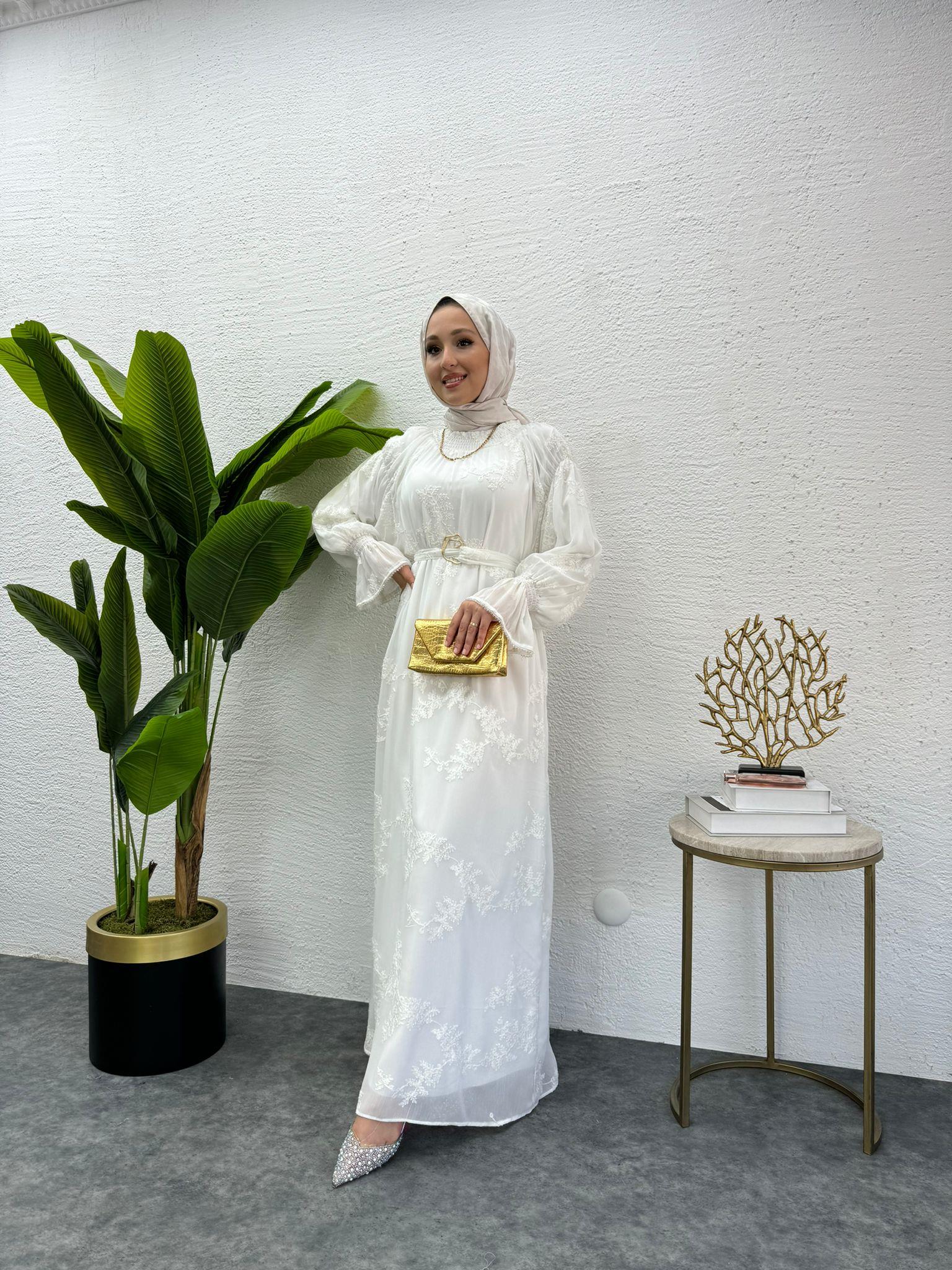 MEYSADESIGN ELBİSELER Boncuk Detay Gold Kemerli Güpür Elbise