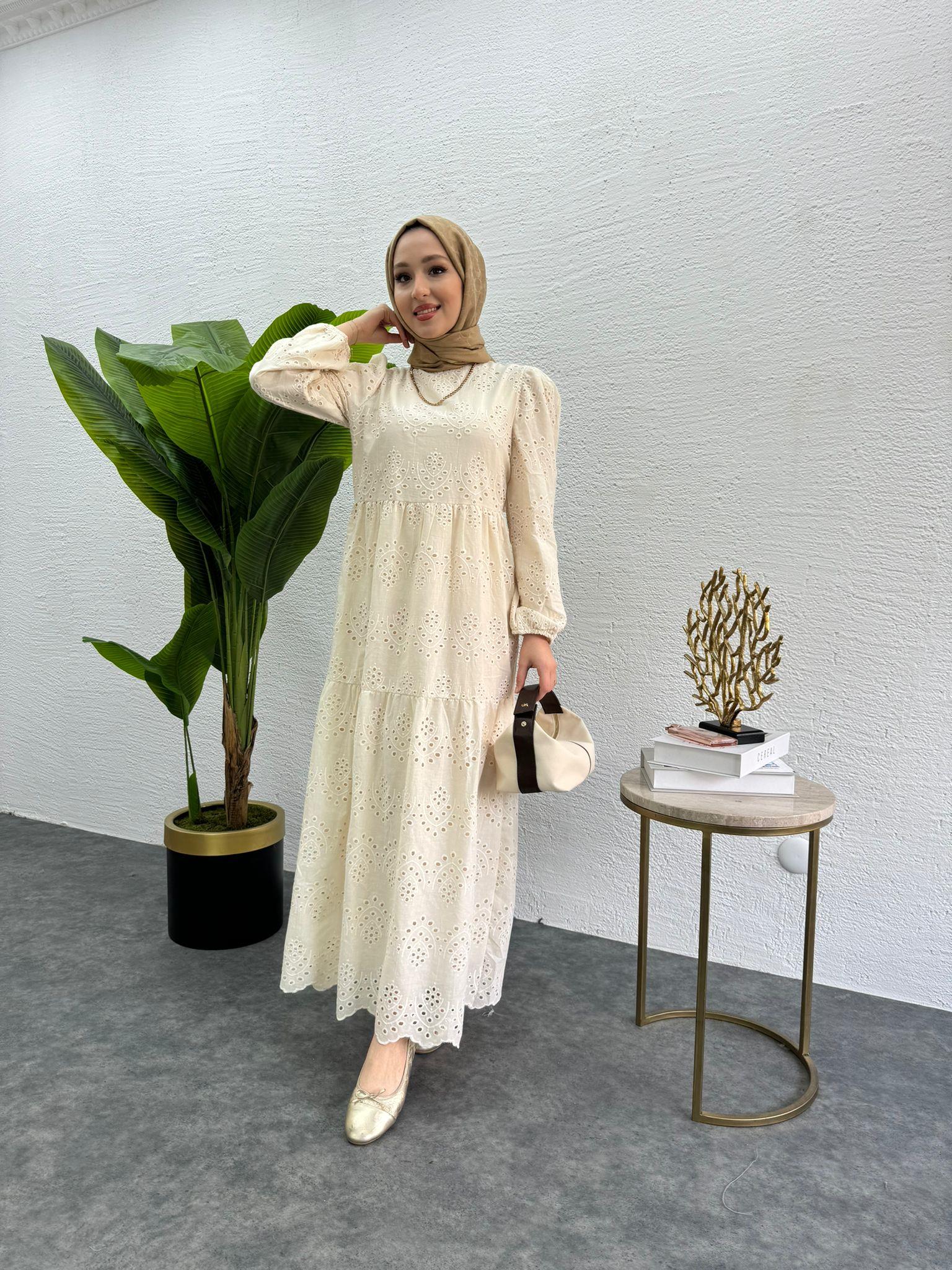 MEYSADESIGN ELBİSELER Fisto Elbise Krem