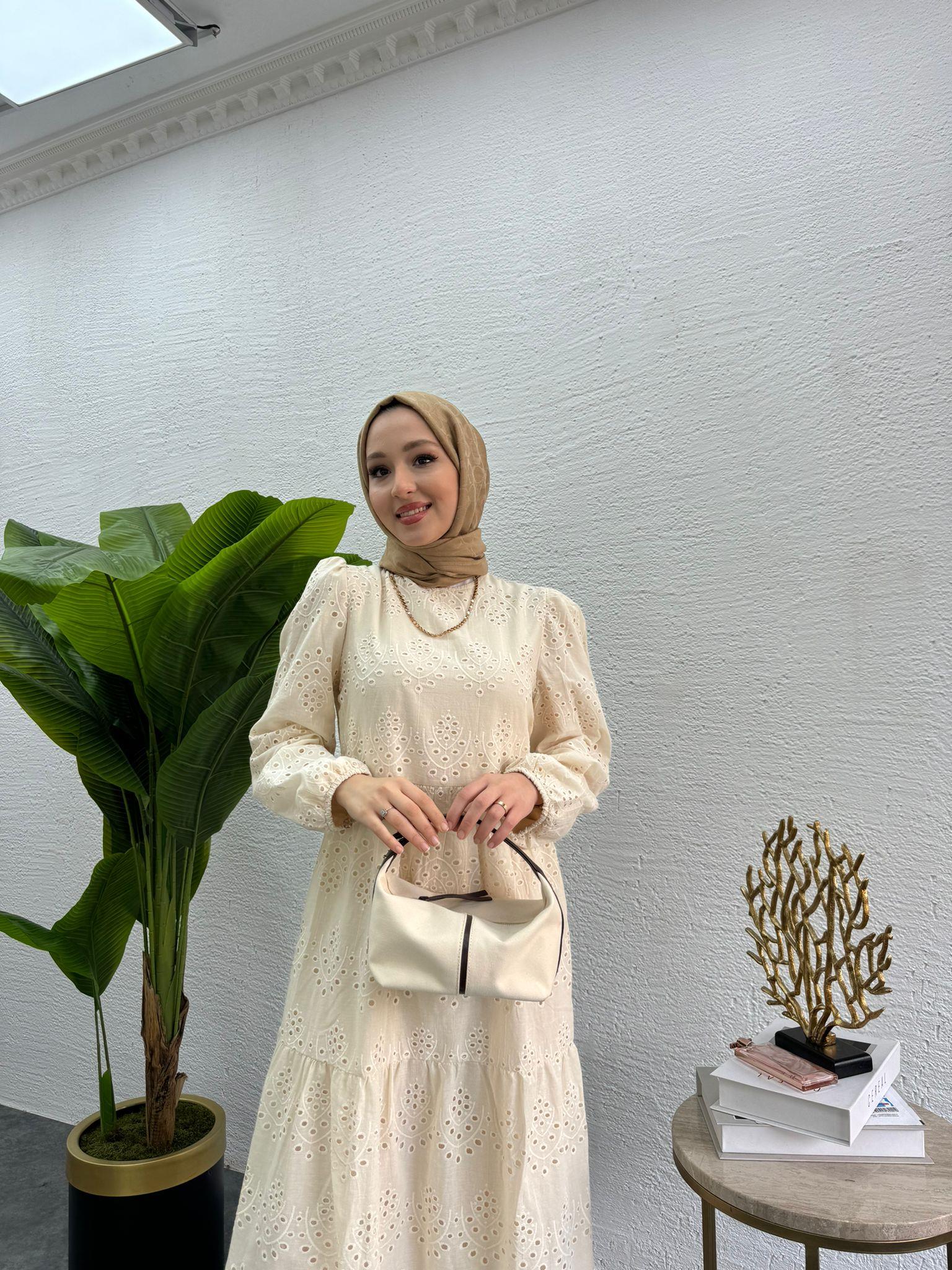 MEYSADESIGN ELBİSELER Fisto Elbise Krem