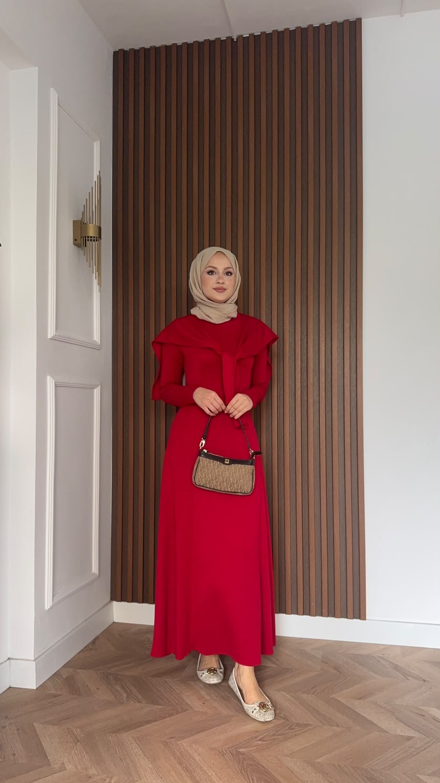 MEYSADESIGN ELBİSELER İdil Oysh Yakalı Elbise Kırmızı