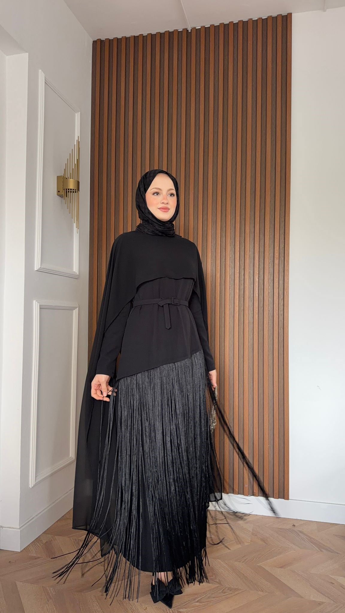 MEYSADESIGN ELBİSELER Mabel Püsküllü Pelerinli Elbise Siyah