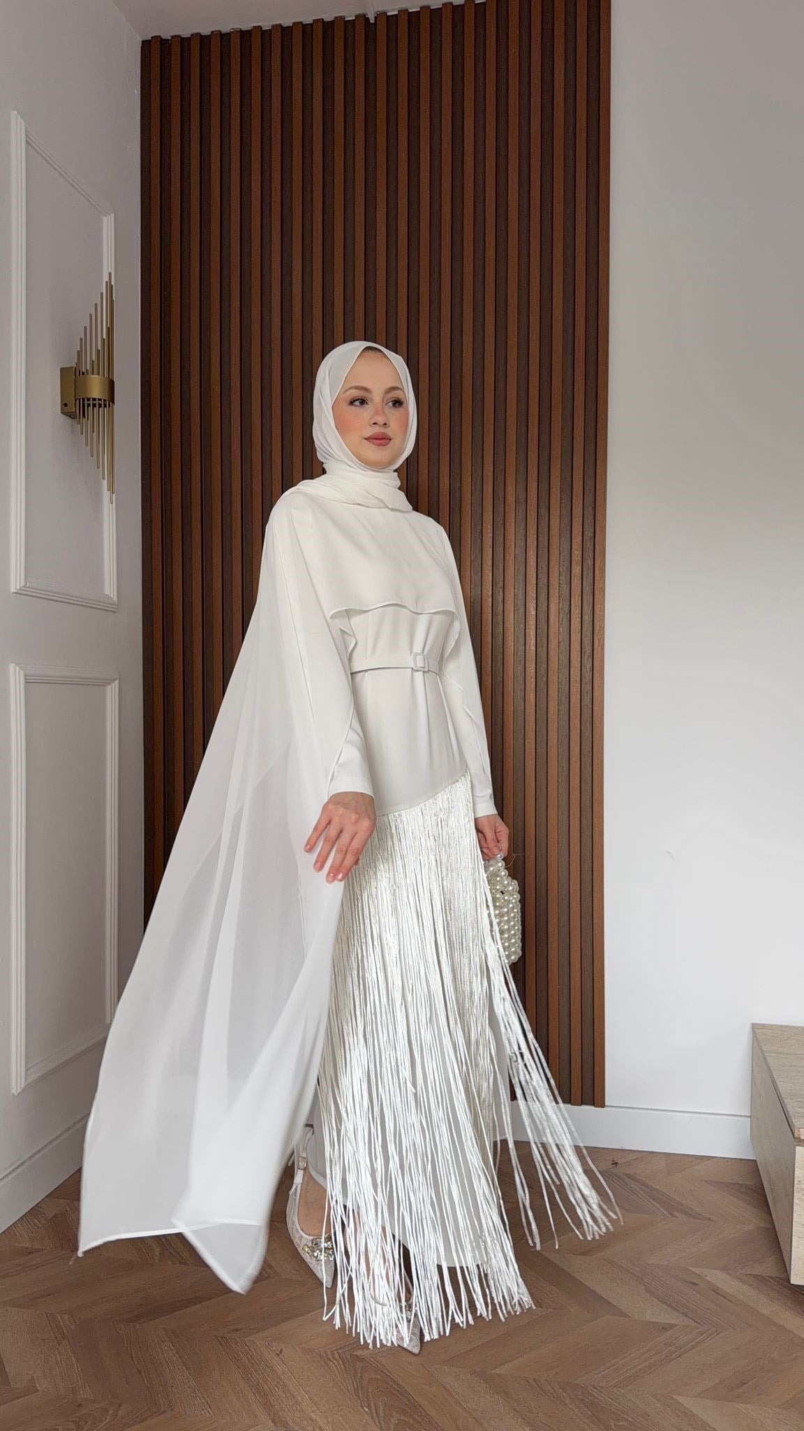 MEYSADESIGN ELBİSELER Mabel Püsküllü Pelerinli Elbise Beyaz