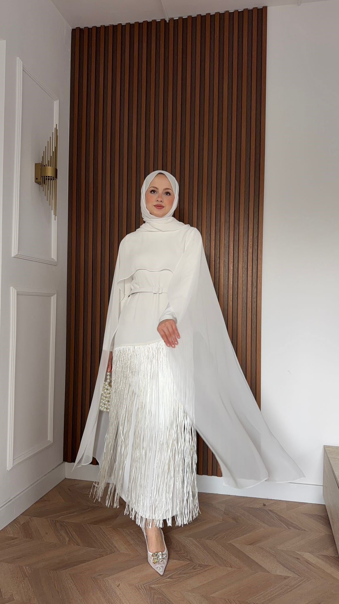 MEYSADESIGN ELBİSELER Mabel Püsküllü Pelerinli Elbise Beyaz