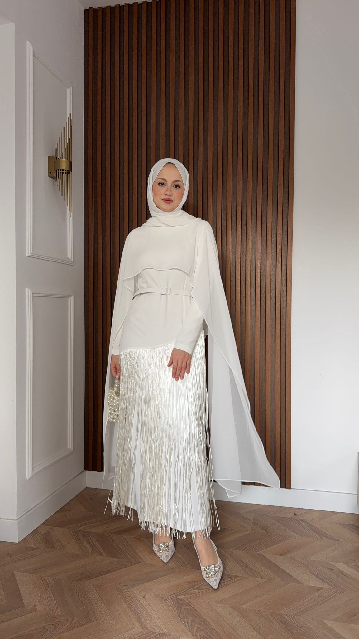 MEYSADESIGN ELBİSELER Mabel Püsküllü Pelerinli Elbise Beyaz