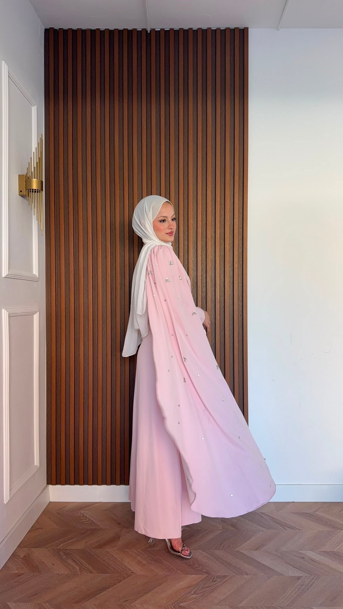 MEYSADESIGN ELBİSELER Omuzdan Pelerinli Taşlı Abiye Pembe