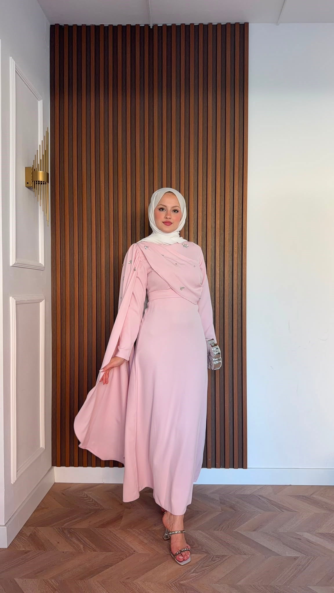 MEYSADESIGN ELBİSELER Omuzdan Pelerinli Taşlı Abiye Pembe