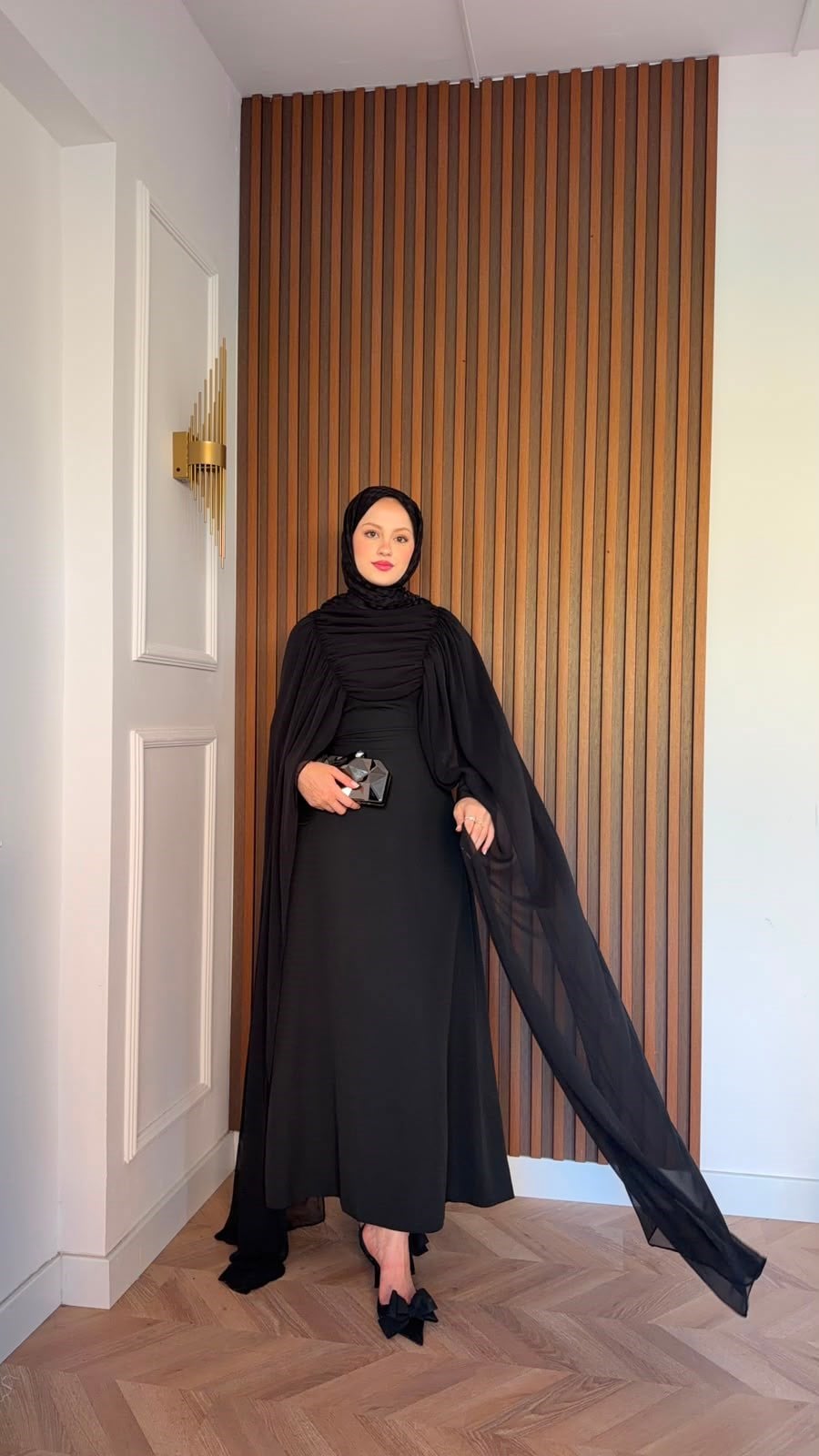 MEYSADESIGN ELBİSELER Önü Şifon Pelerin Takmalı Abiye Siyah