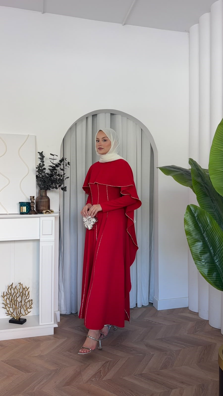 MEYSADESIGN ELBİSELER Pelerinli Taşlı Abiye Kırmızı