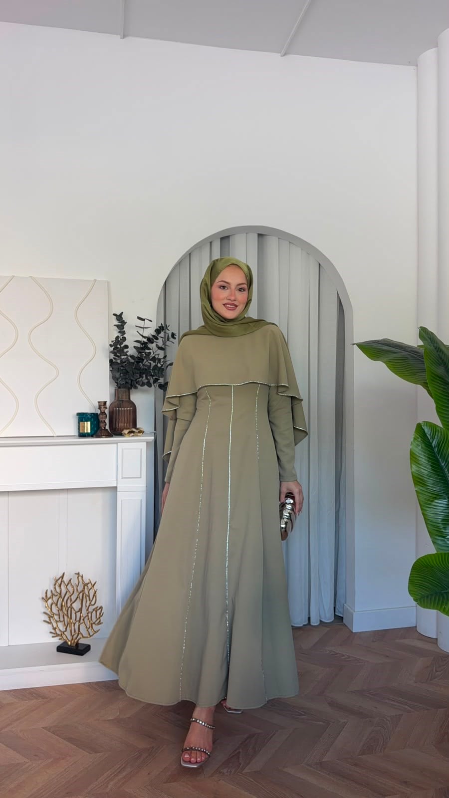 MEYSADESIGN ELBİSELER Pelerinli Taşlı Abiye Haki