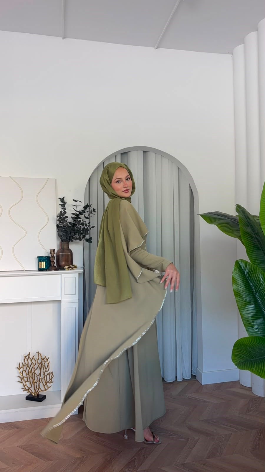 MEYSADESIGN ELBİSELER Pelerinli Taşlı Abiye Haki