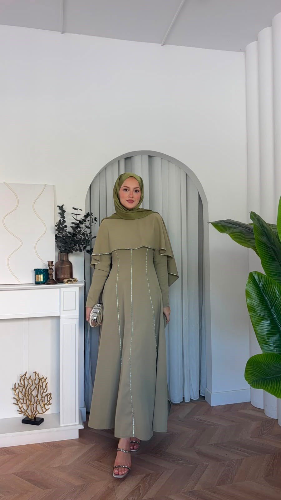 MEYSADESIGN ELBİSELER Pelerinli Taşlı Abiye Haki