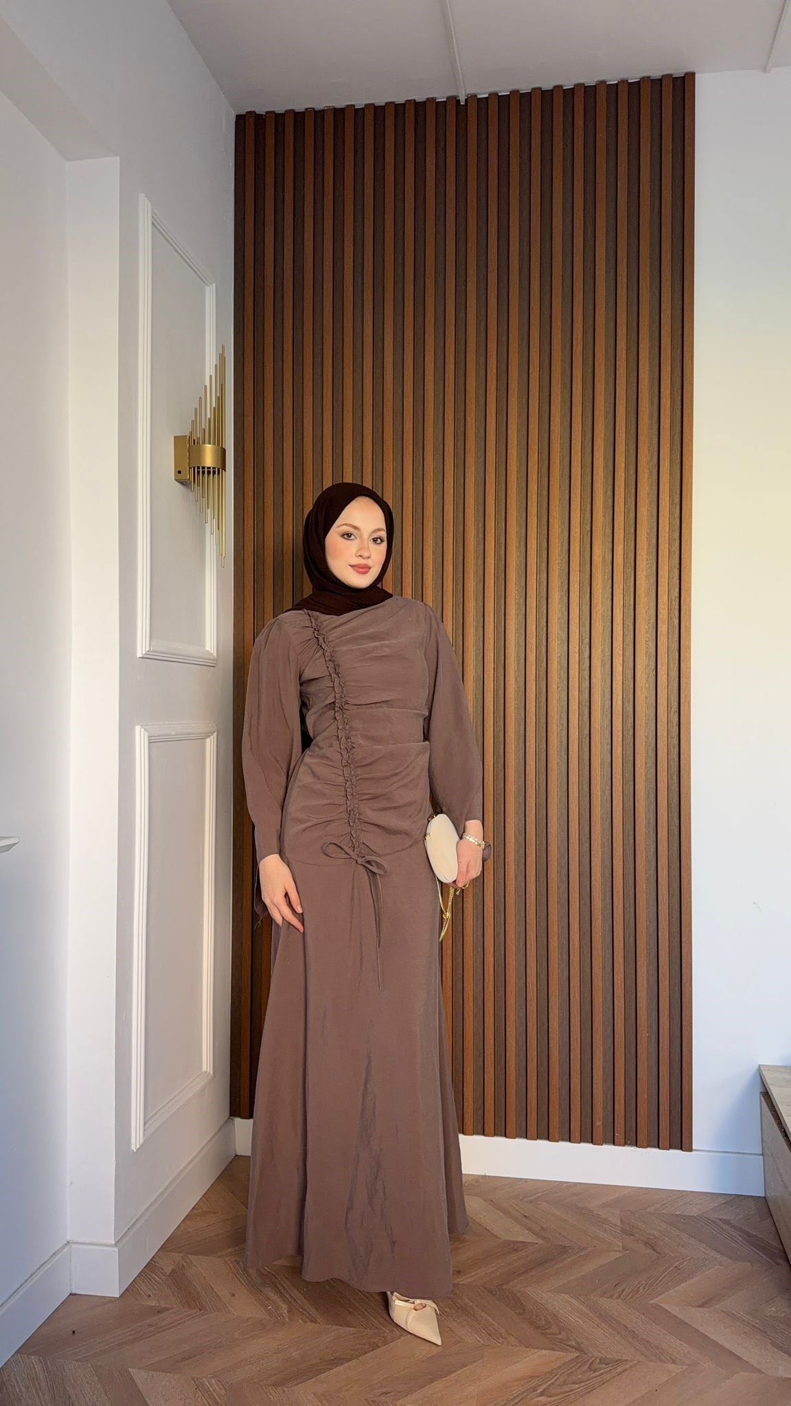 MEYSADESIGN ELBİSELER Selvi Büzgülü Tensel Elbise Acı Kahve