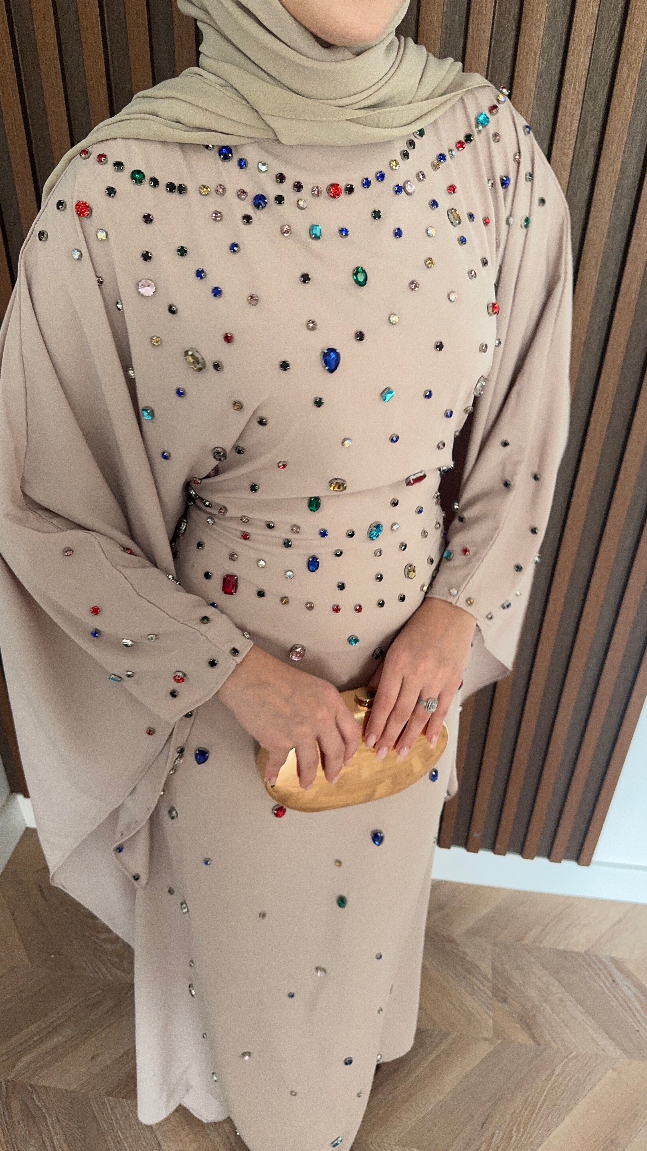 MEYSADESIGN ELBİSELER Tasarım Taşlı Sisi Yarasa Kol Abaya Bej
