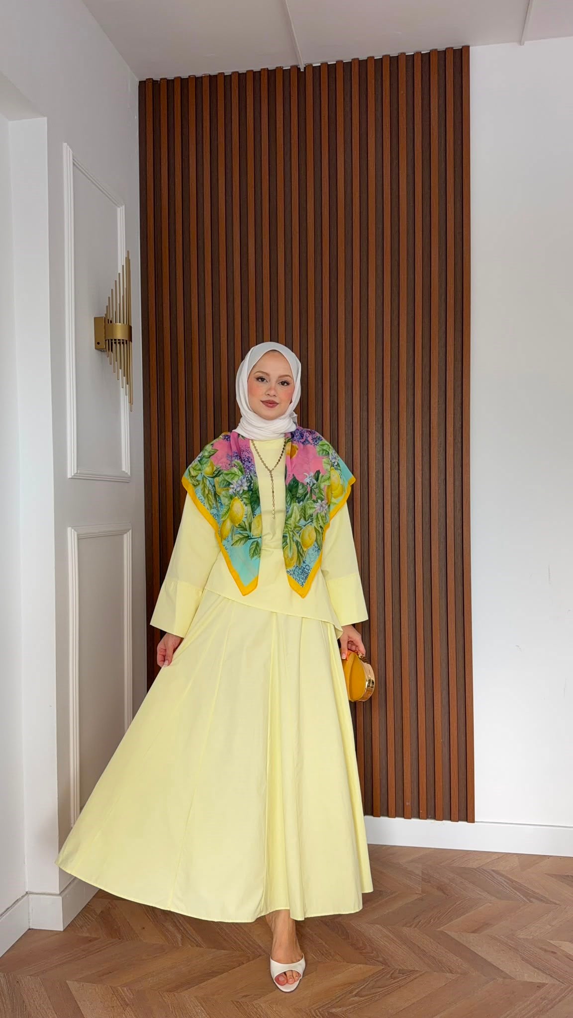 MEYSADESIGN ETEK TAKIM Hawai Asimetrik Etekli Takım Sarı
