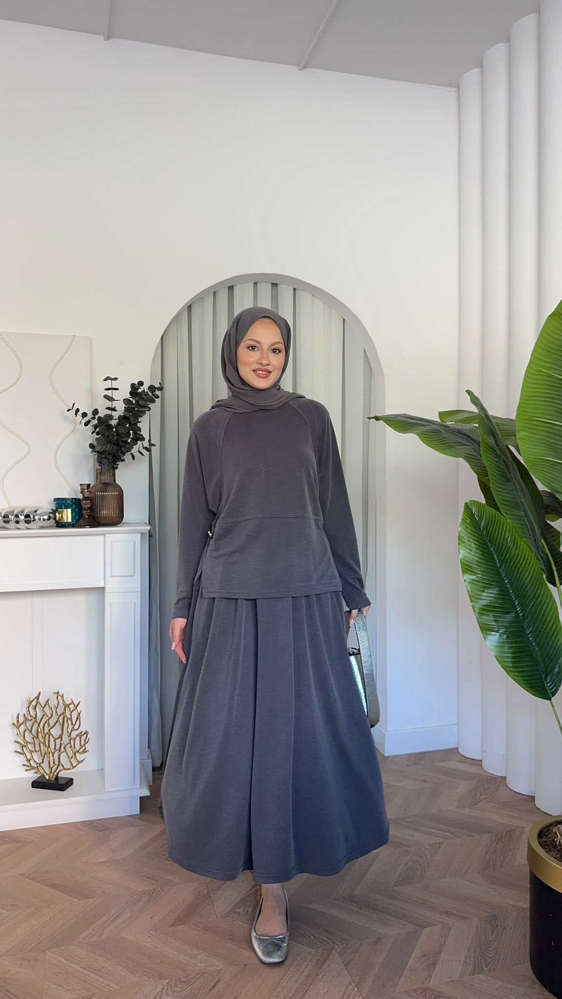 MEYSADESIGN ETEK TAKIM Safa Etekli Takım Antrasit