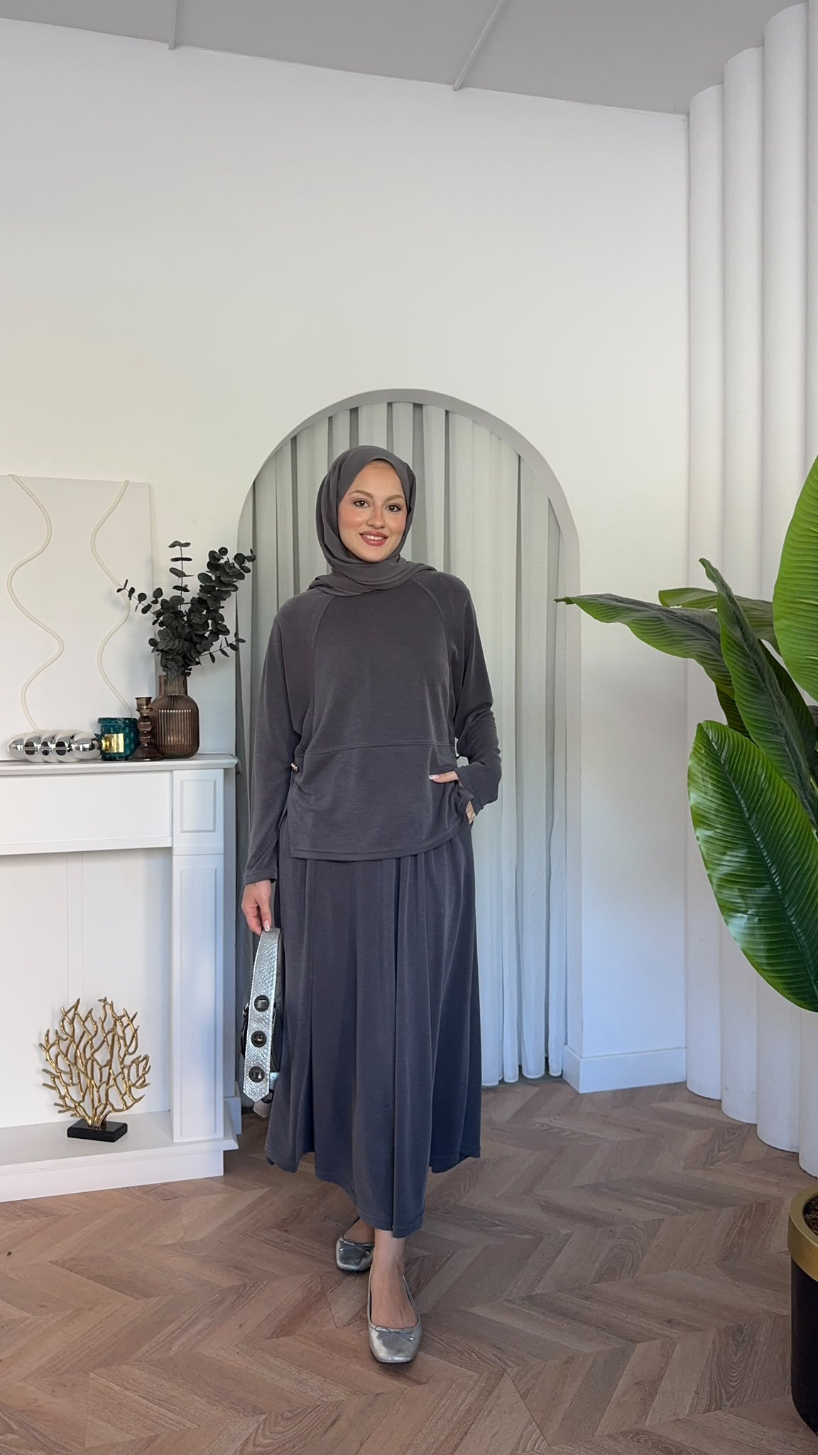 MEYSADESIGN ETEK TAKIM Safa Etekli Takım Antrasit