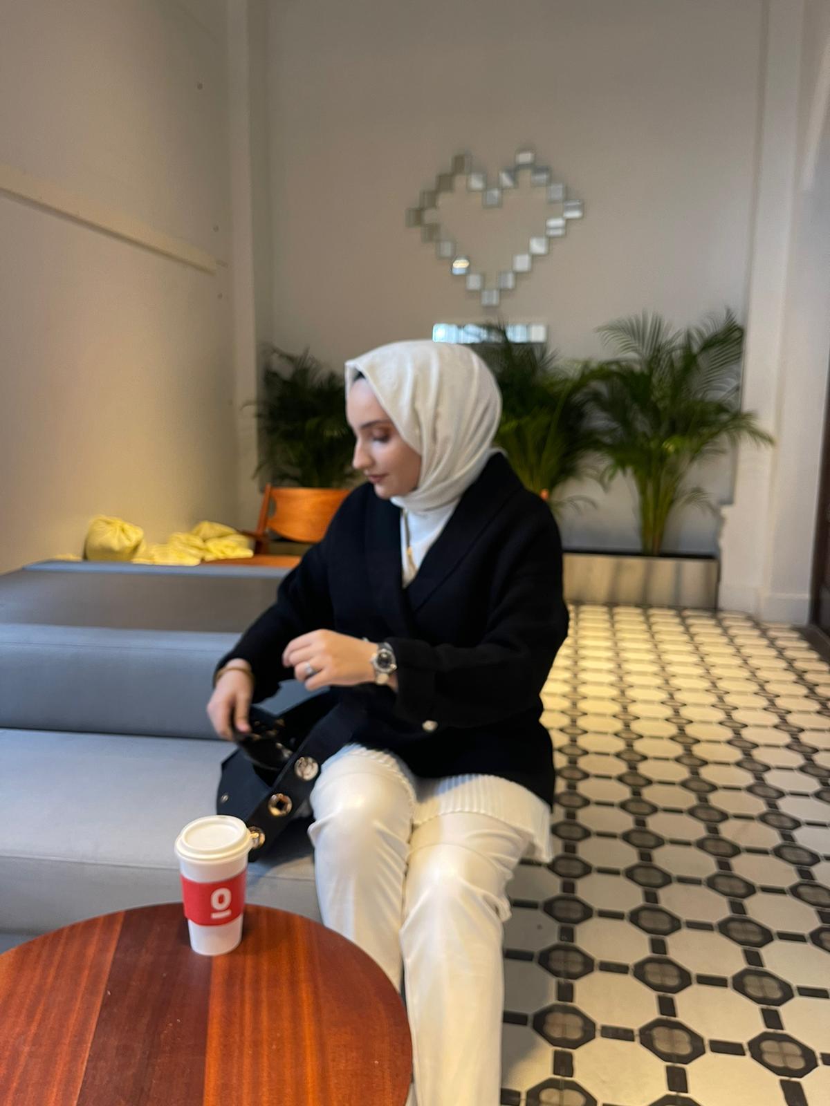 MEYSADESIGN HIRKA Gold Düğmeli Çelik Örme Hırka Siyah
