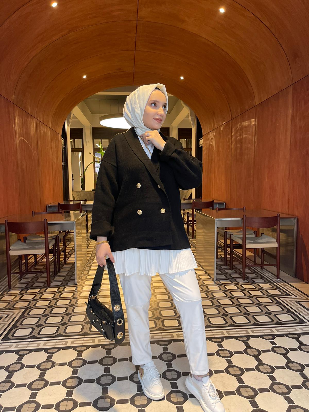 MEYSADESIGN HIRKA Gold Düğmeli Çelik Örme Hırka Siyah