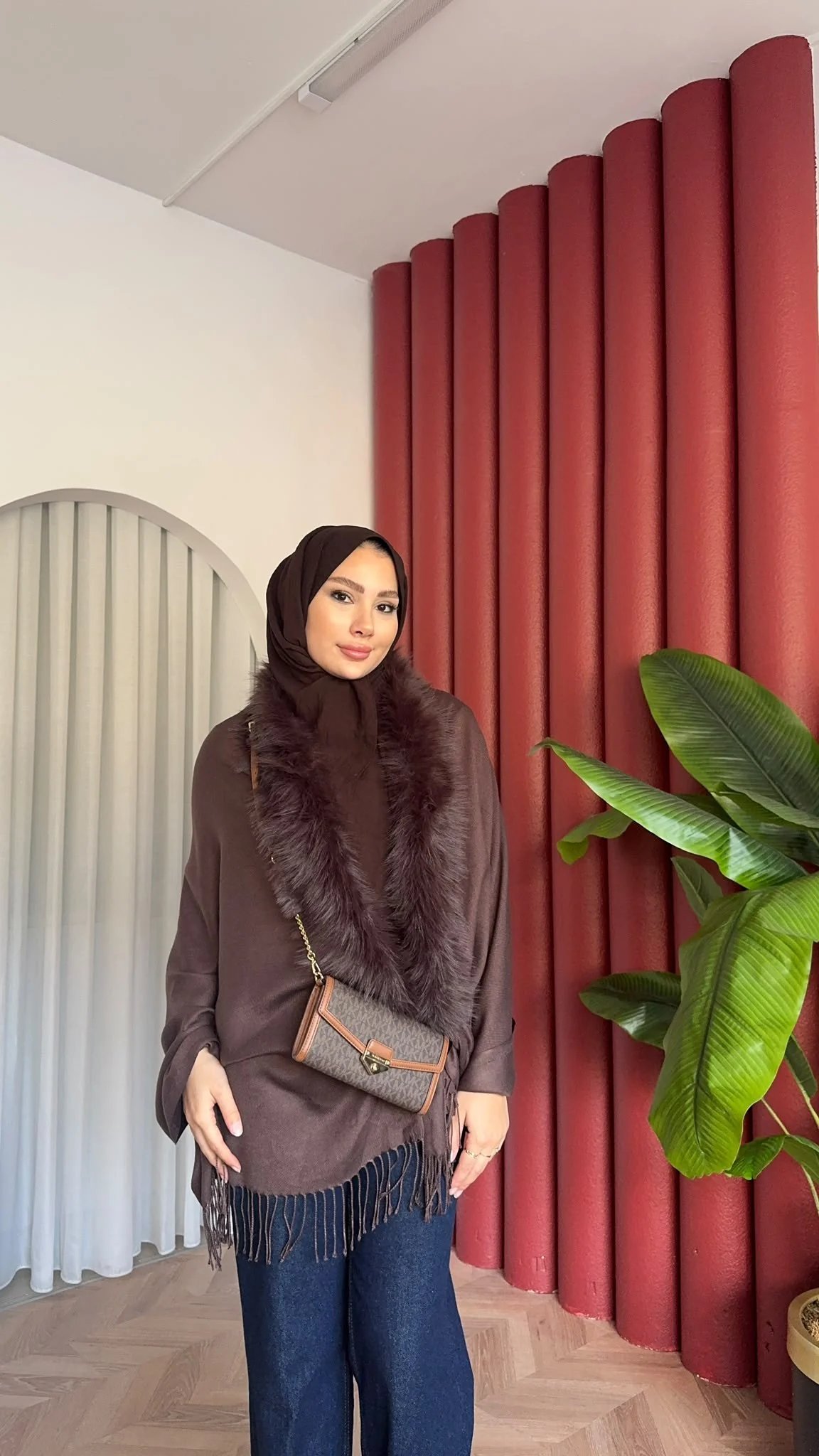 MEYSADESIGN OMUZ ATKISI Kürklü Atkı Acı Kahve